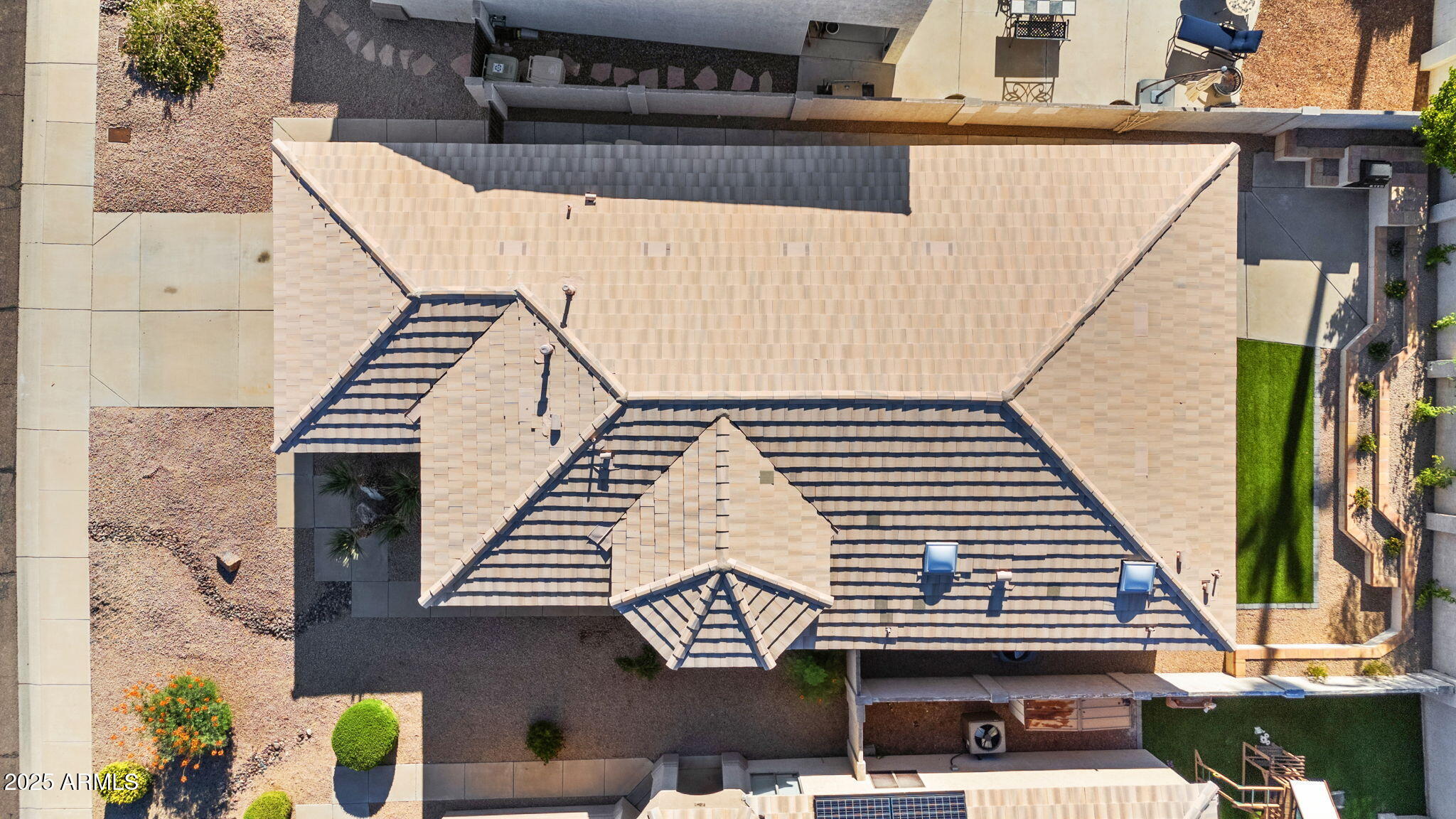 6382 W BLACKHAWK Drive