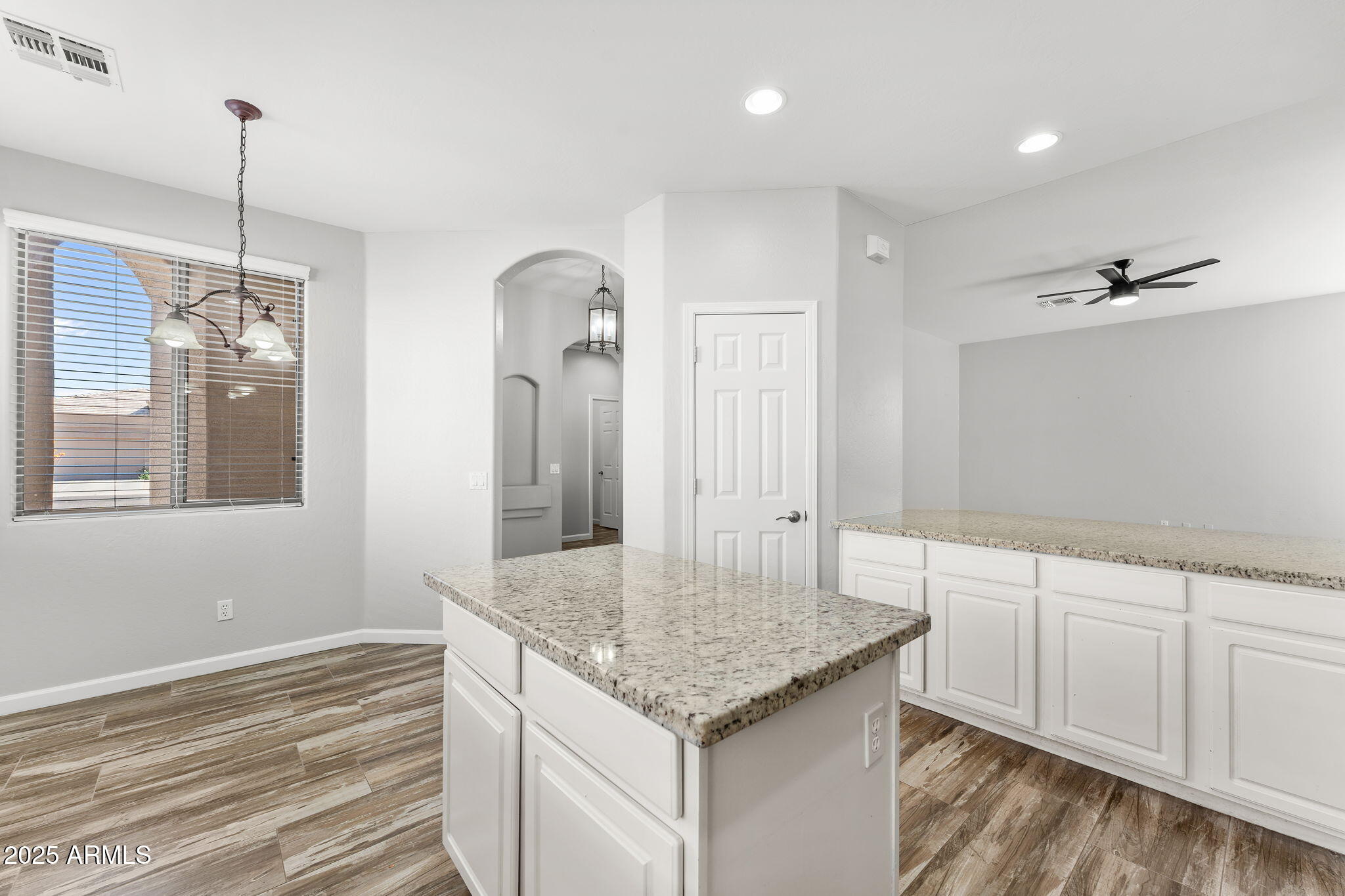 6382 W BLACKHAWK Drive