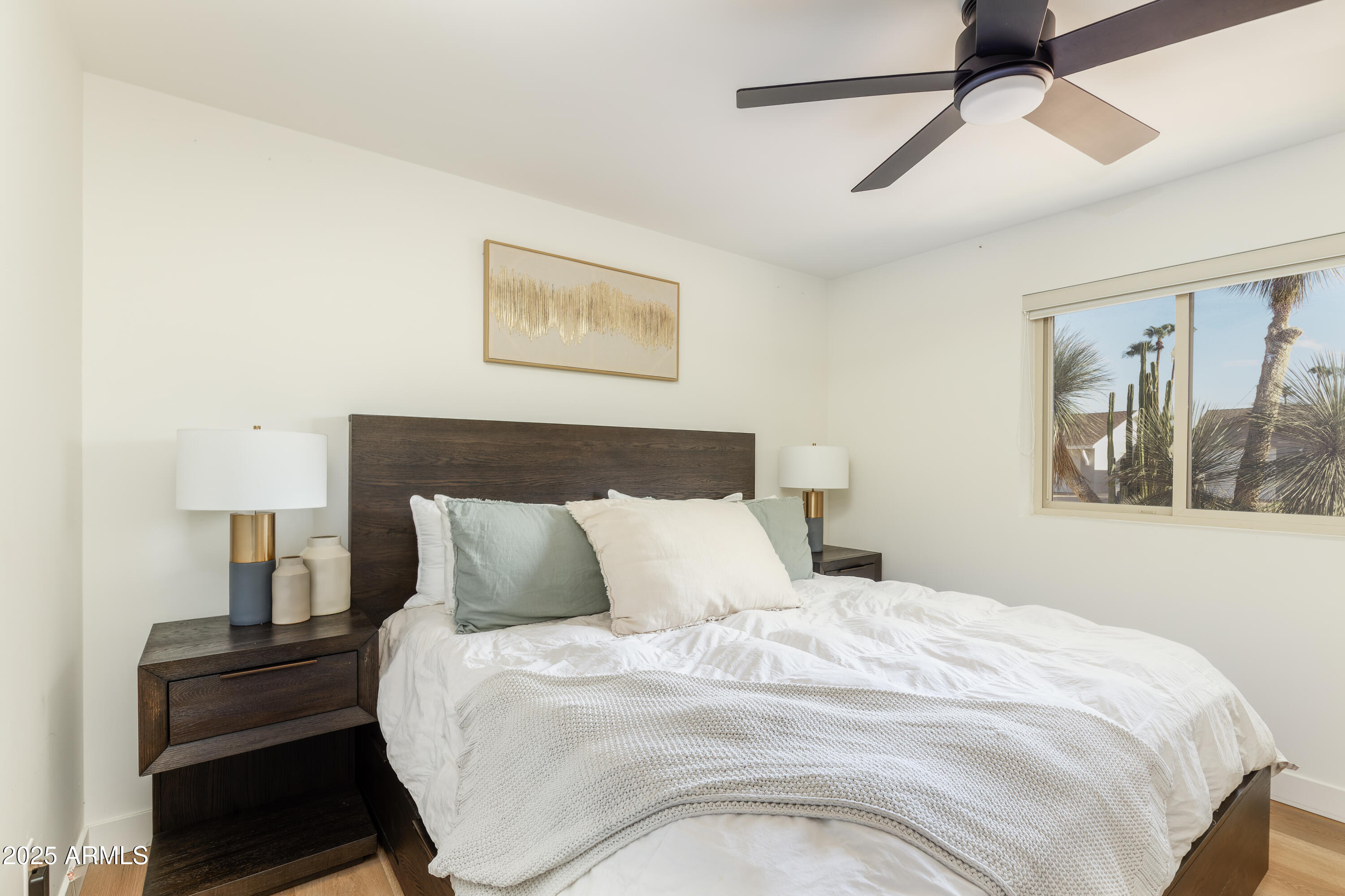 8024 E HUBBELL Street