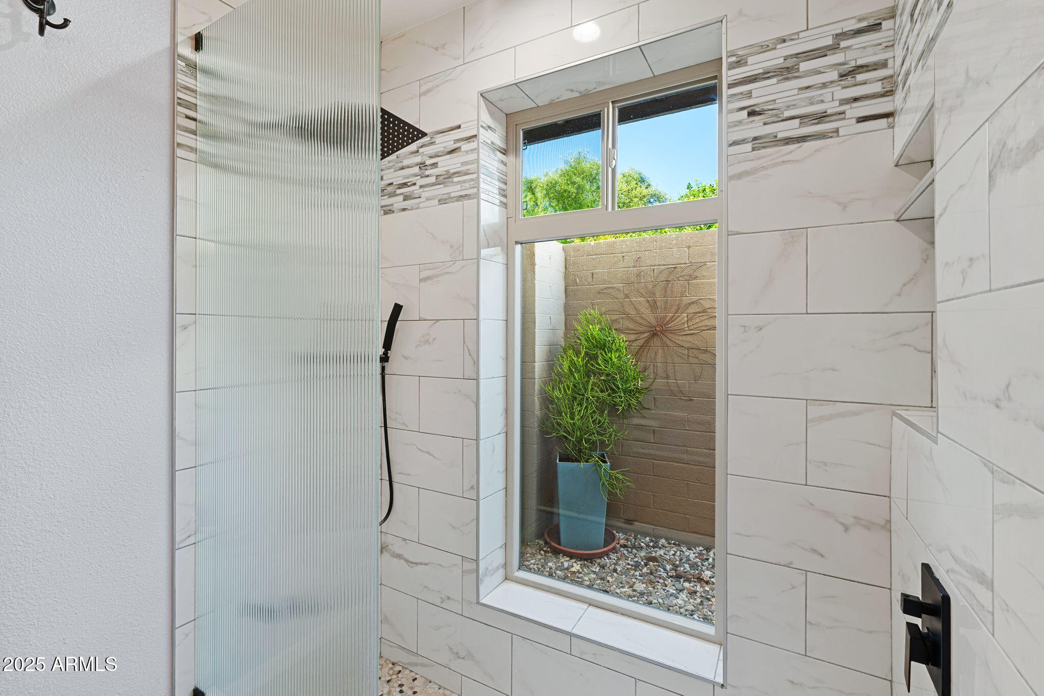 3302 E MALAPAI Drive