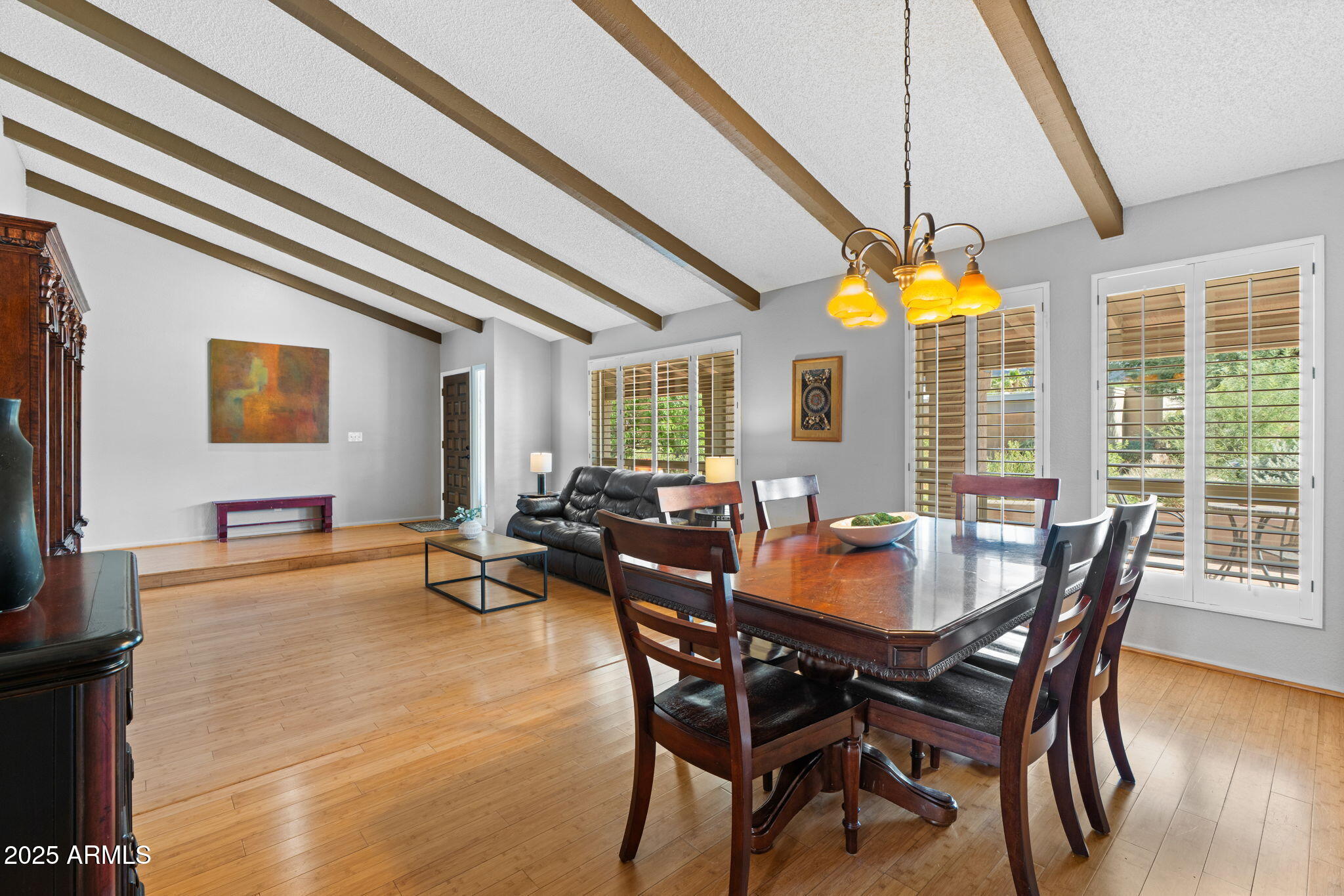 3302 E MALAPAI Drive