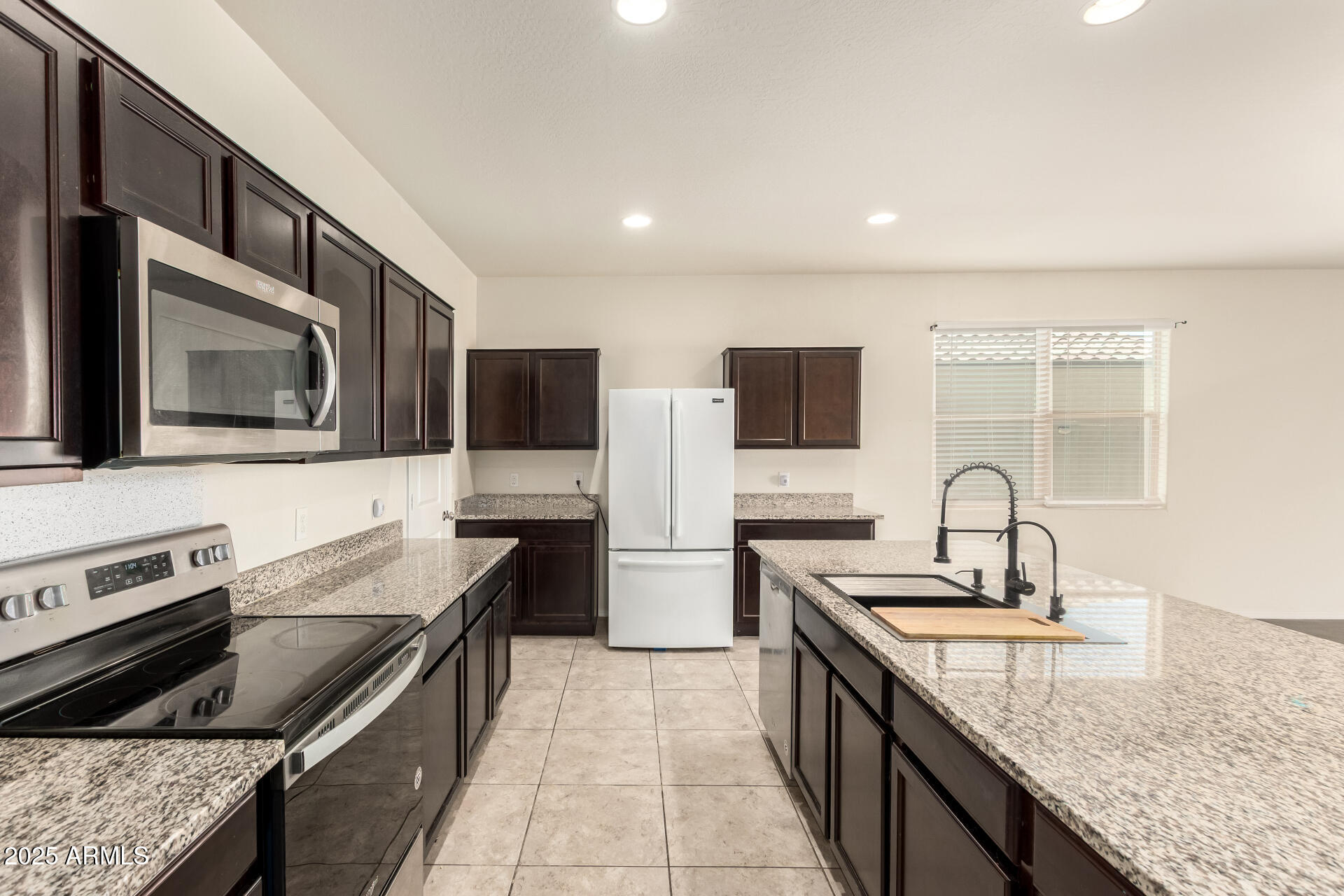 2418 E SANTA BARBARA Trail