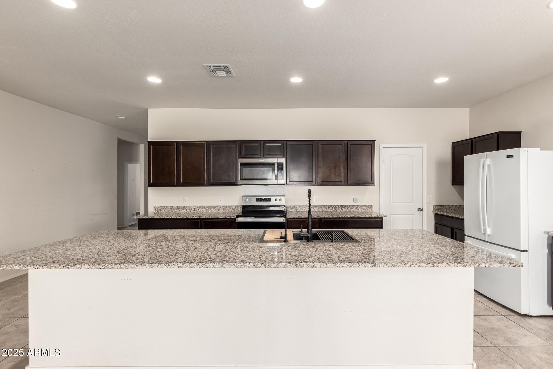 2418 E SANTA BARBARA Trail