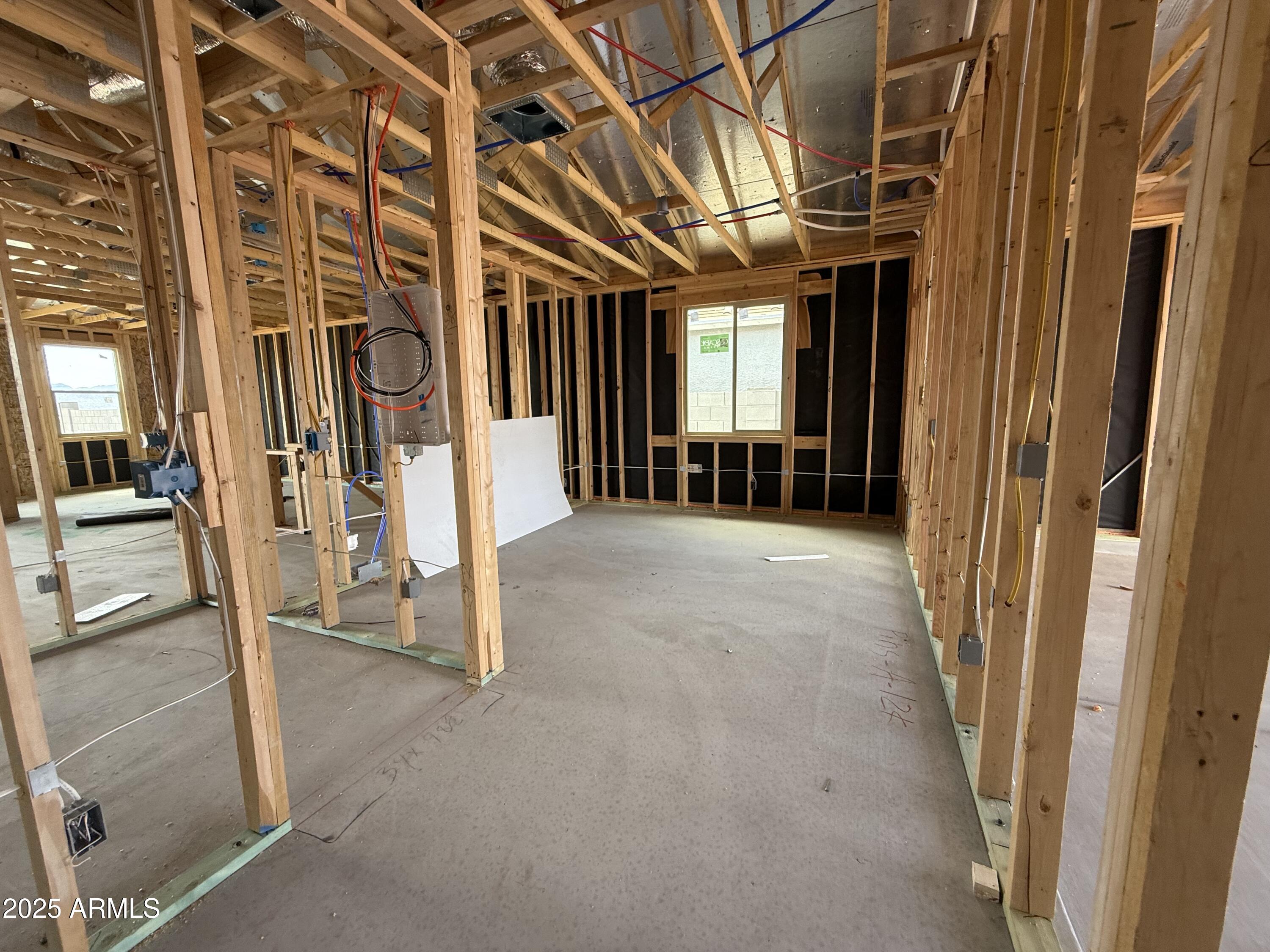 9619 W TAMARISK Avenue