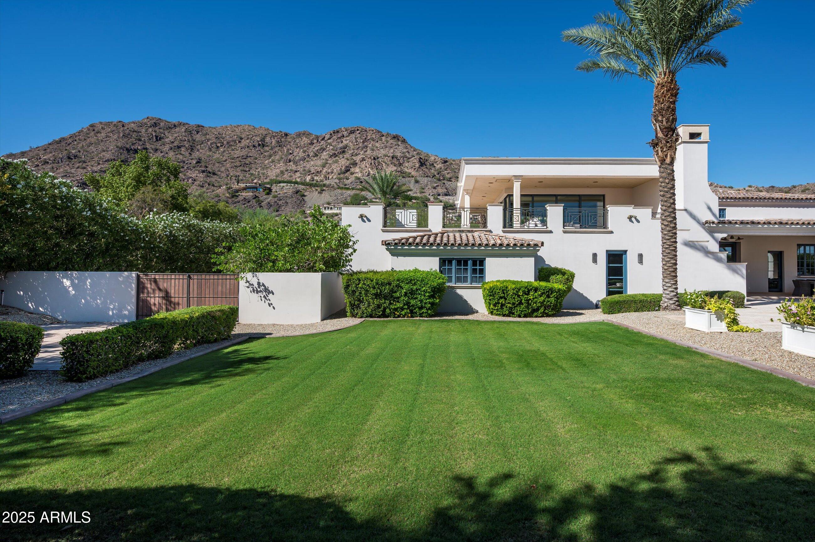 5729 E JOSHUA TREE Lane