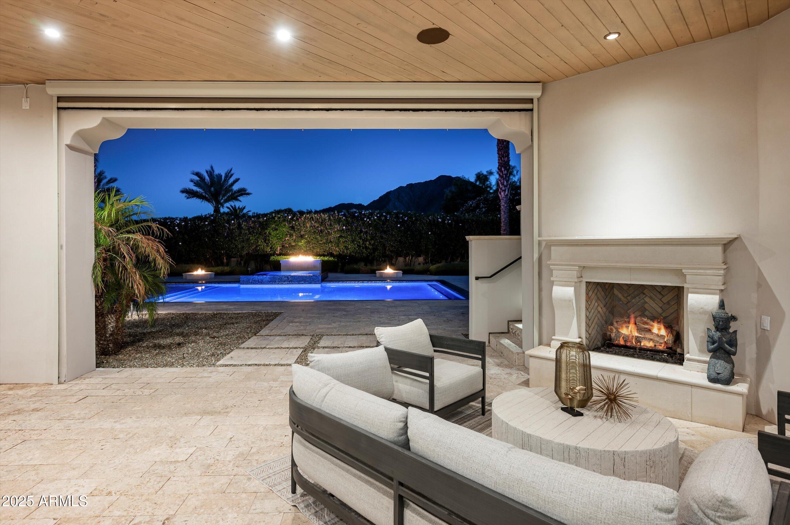 5729 E JOSHUA TREE Lane