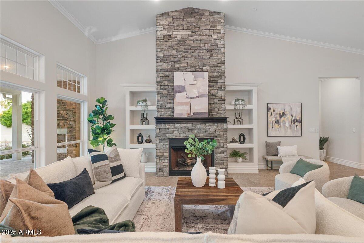 6522 E CALLE DEL MEDIA