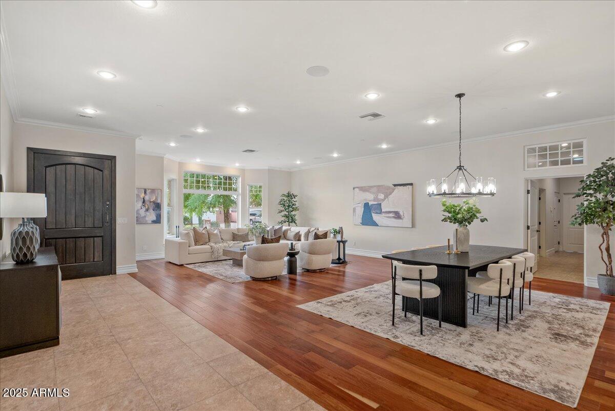 6522 E CALLE DEL MEDIA