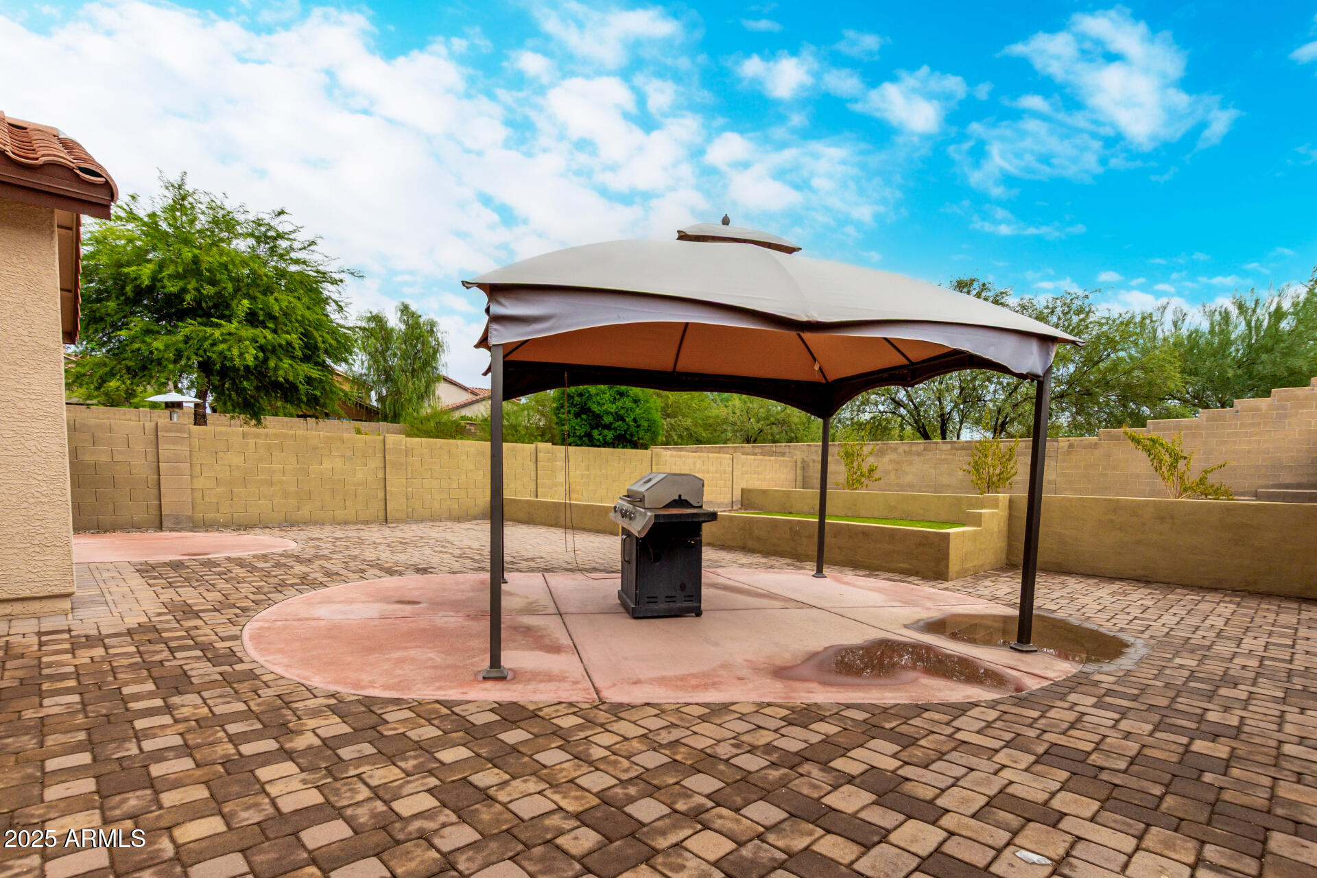 40711 N ERICSON Lane