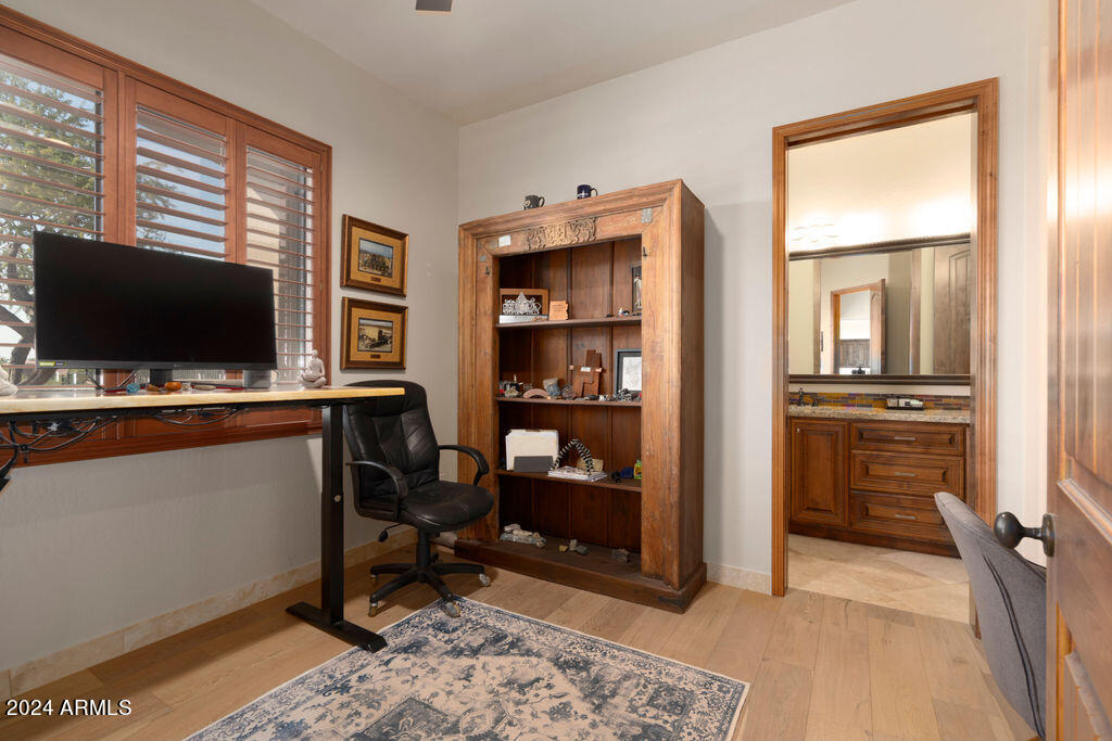 36482 N BOULDER VIEW Drive