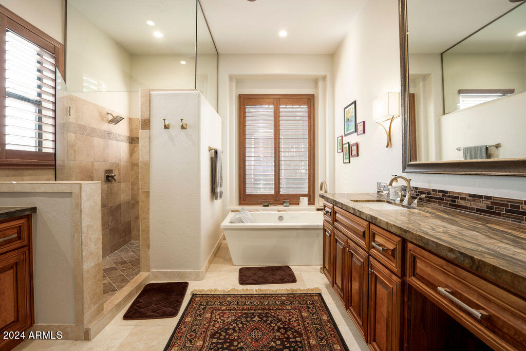36482 N BOULDER VIEW Drive