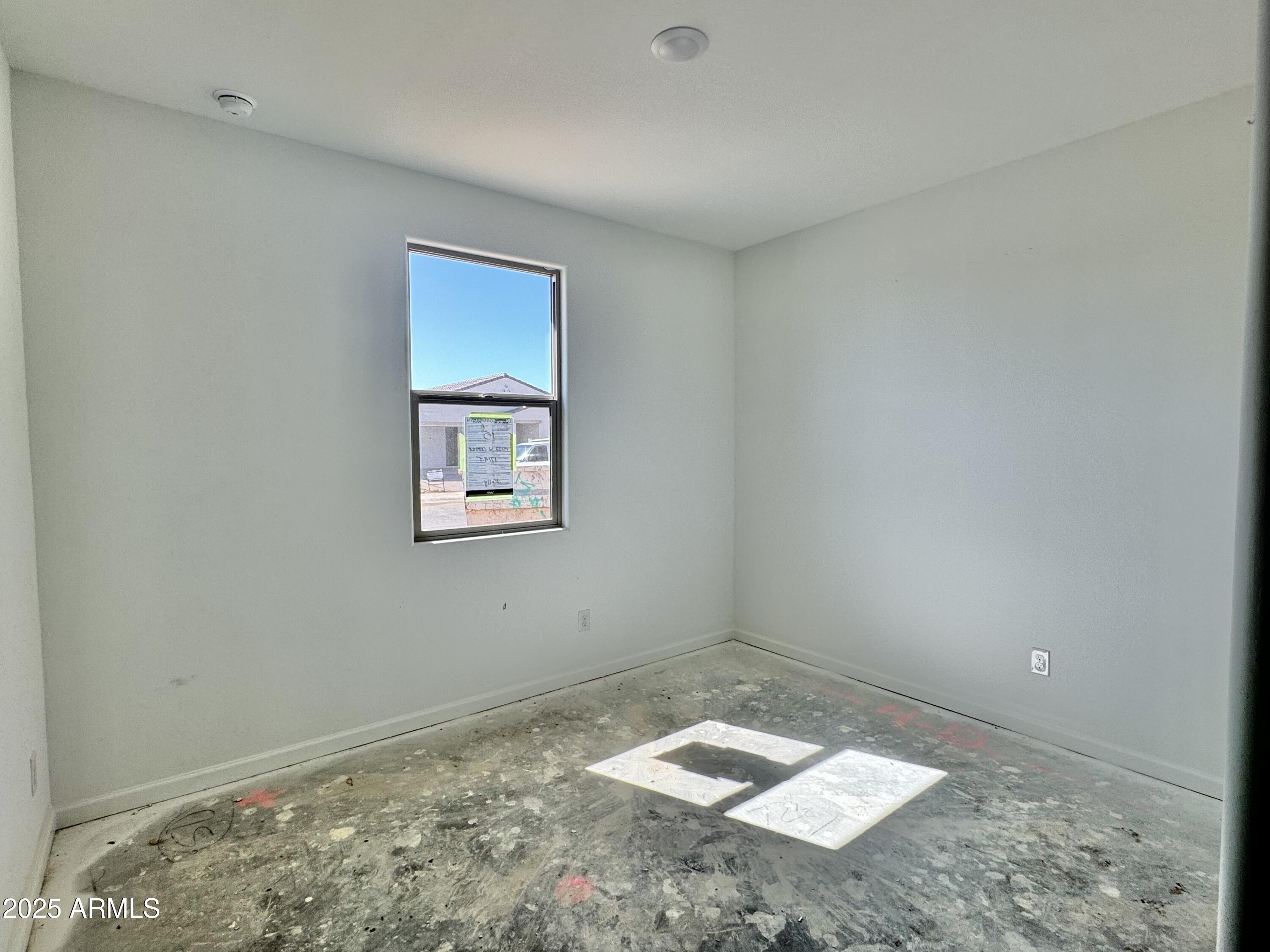 15732 W CAMDEN Avenue