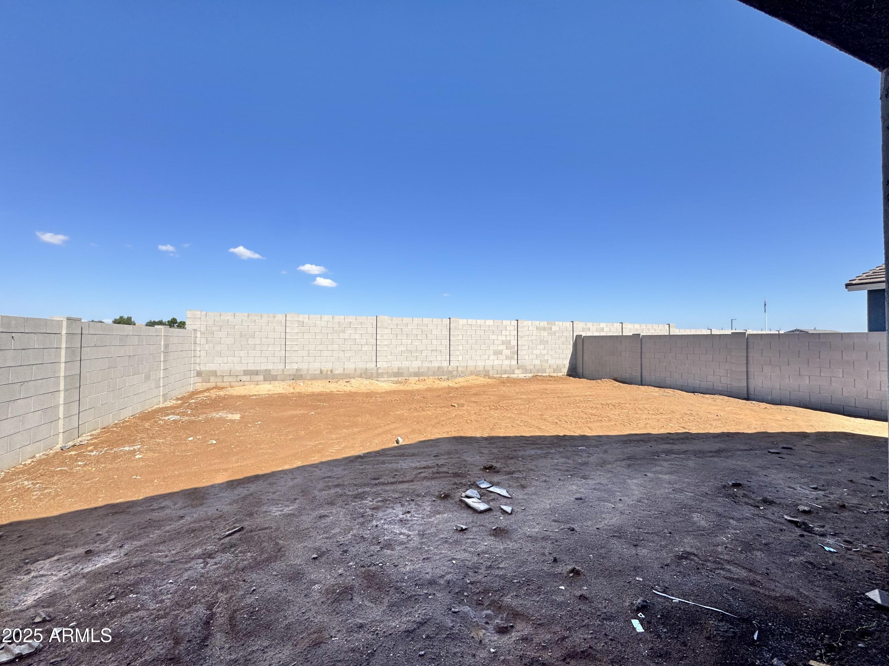 15732 W CAMDEN Avenue