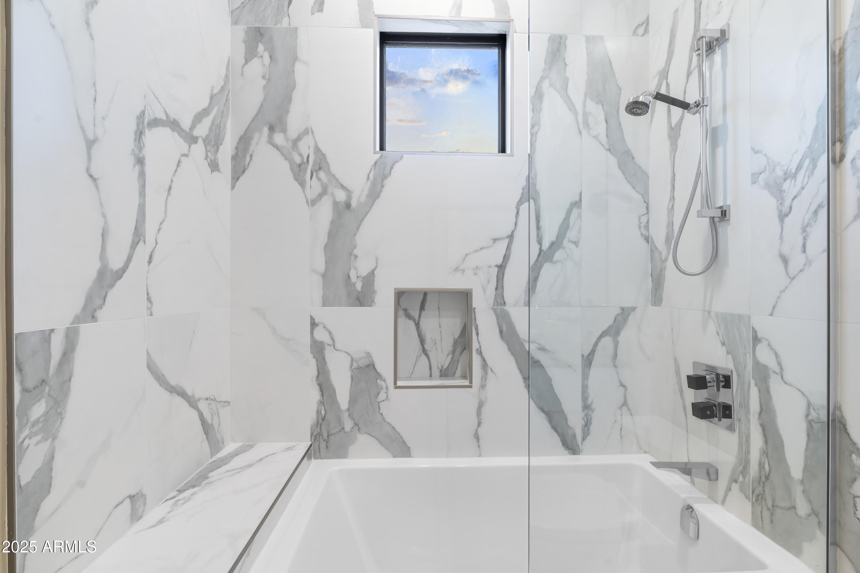 6816 E Stagecoach Pass