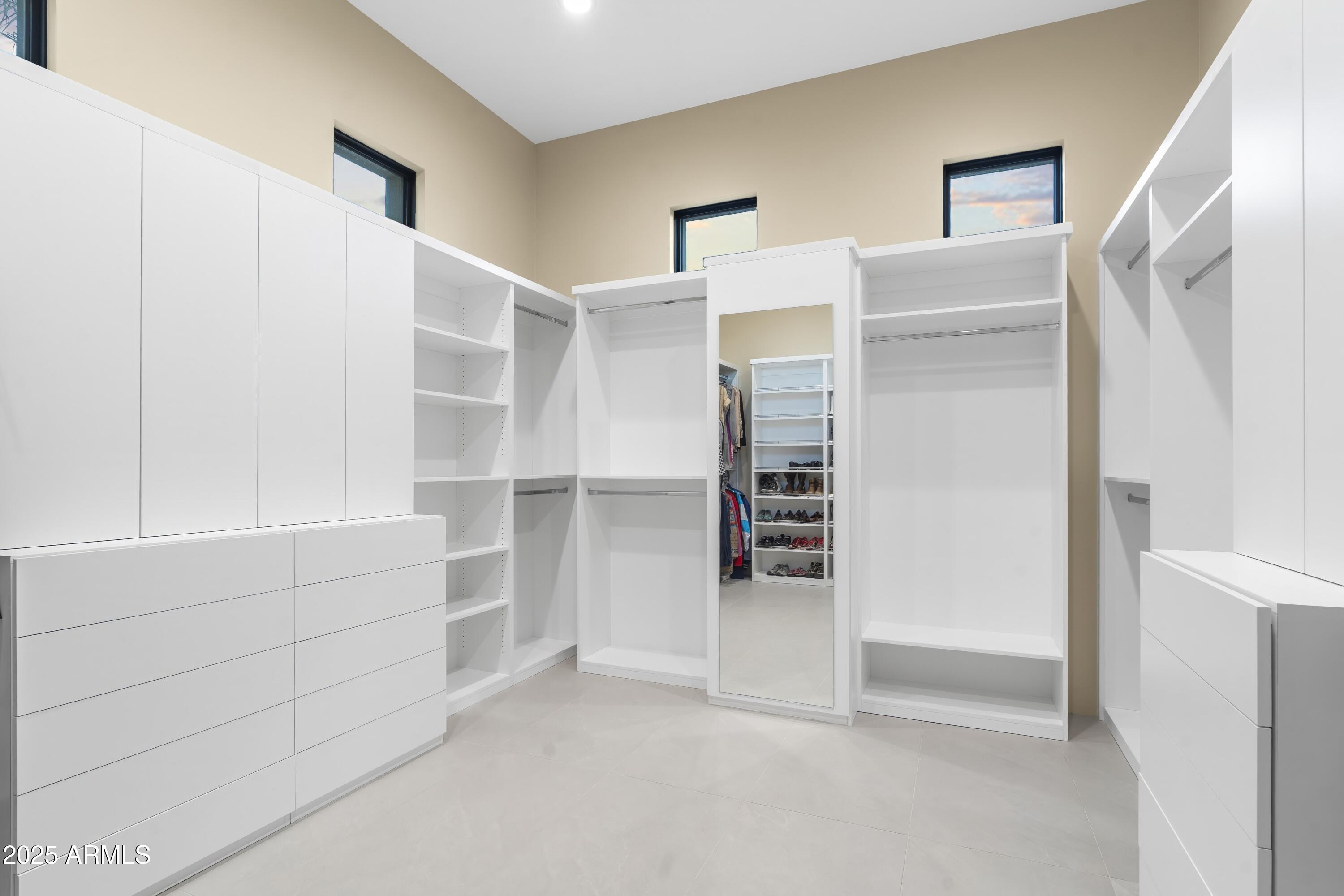 6816 E Stagecoach Pass