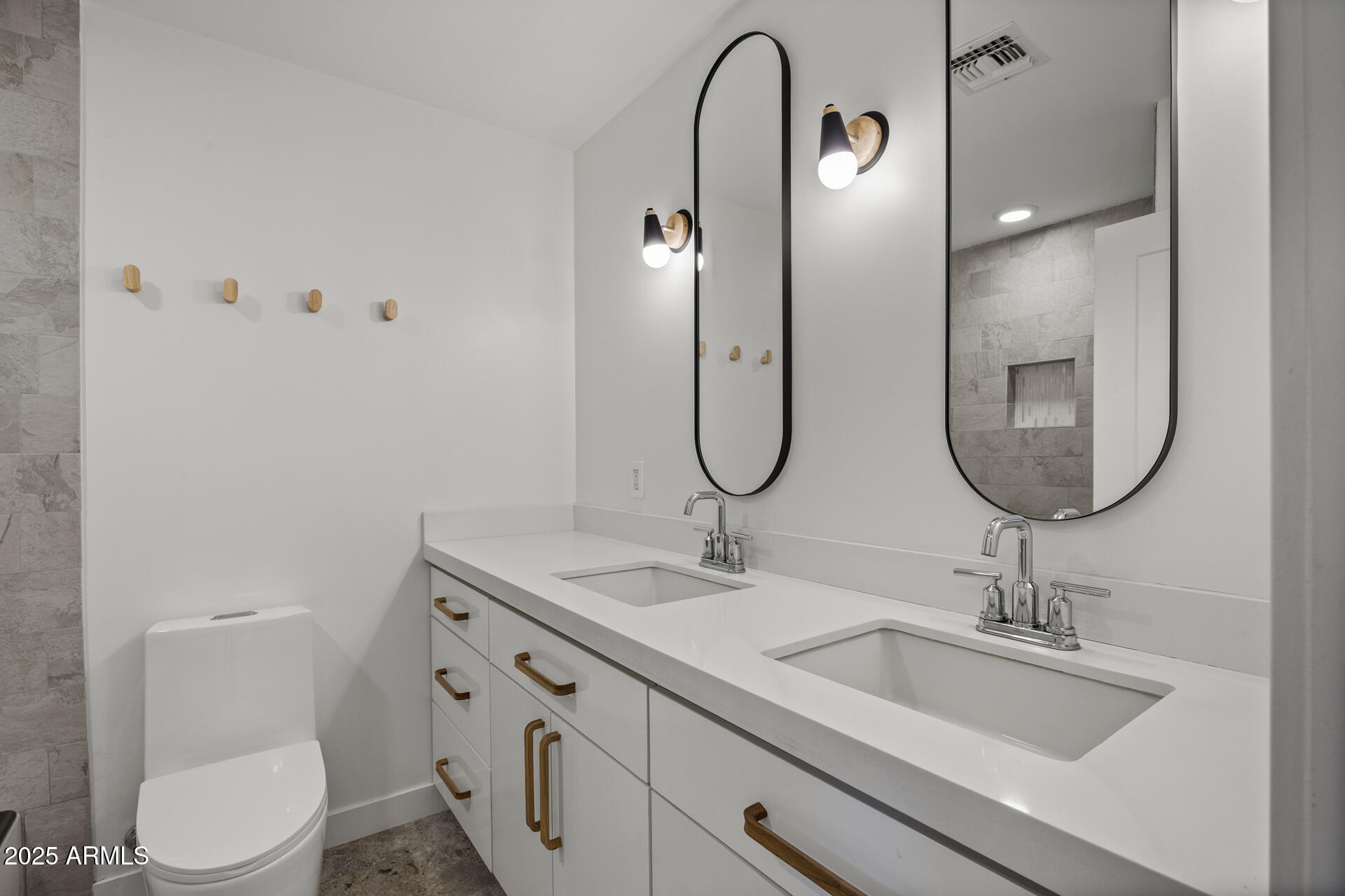 7502 E WINDSOR Avenue, Scottsdale