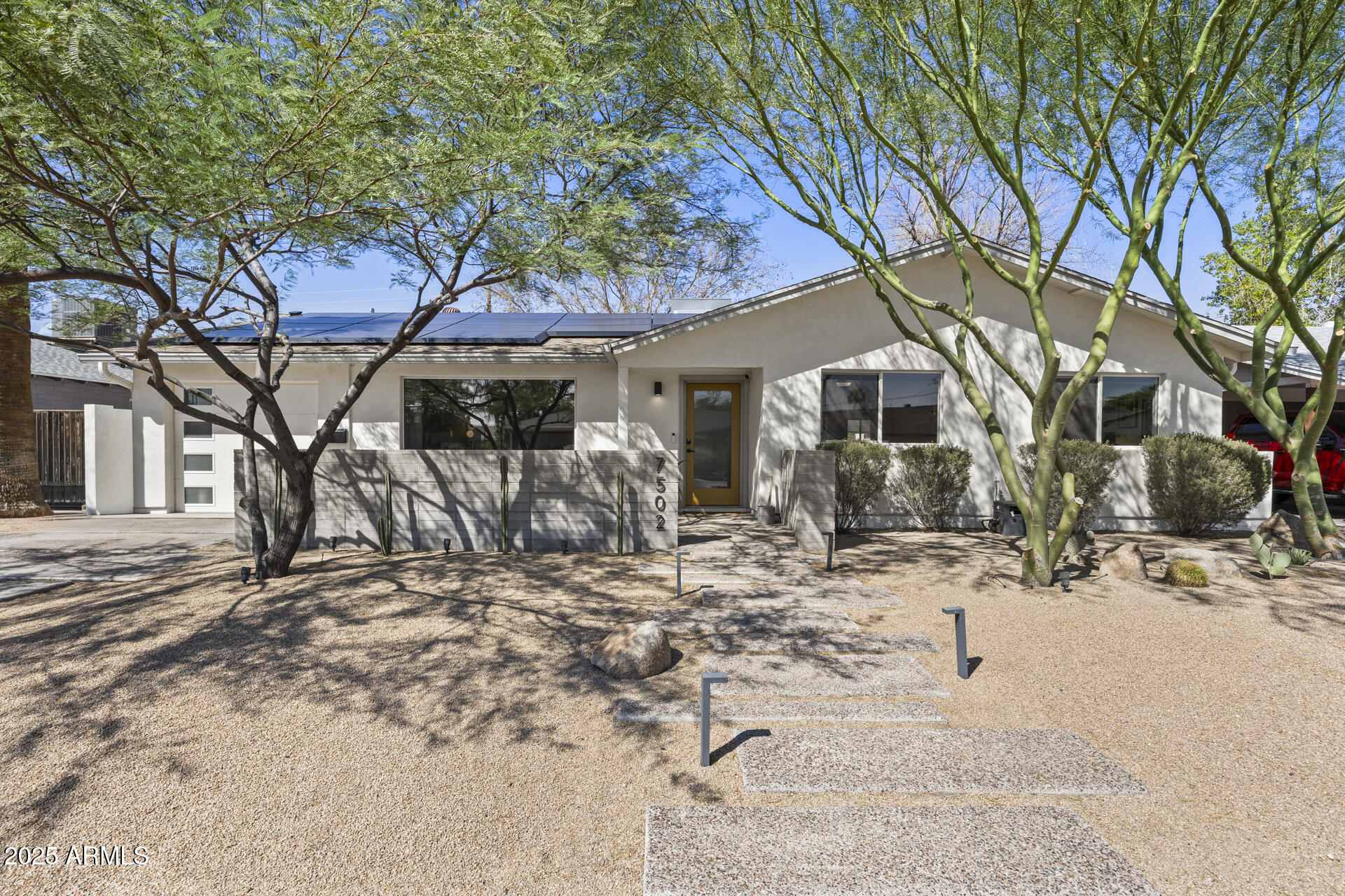 7502 E WINDSOR Avenue, Scottsdale