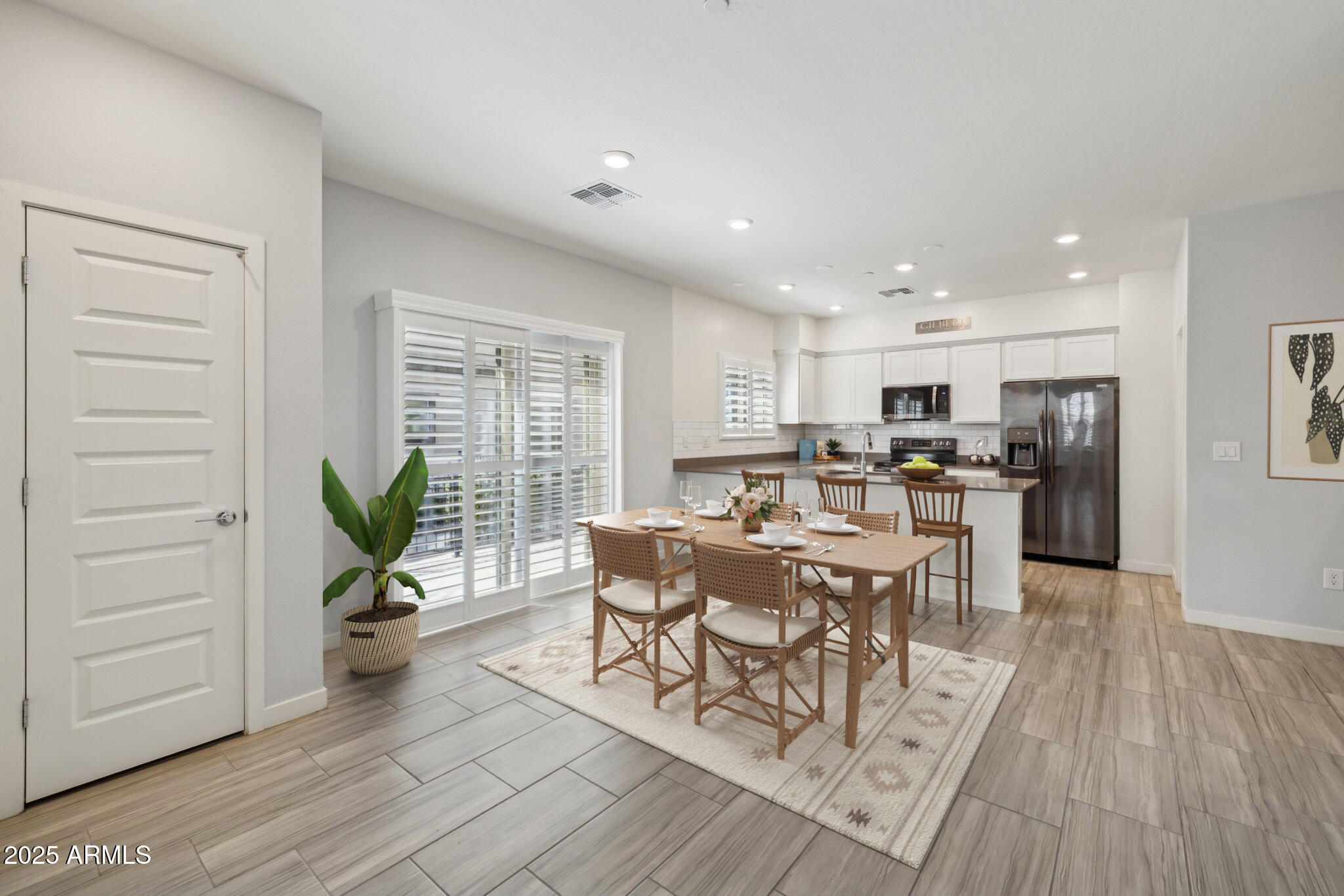 2772 S CATHERINE Drive, 102