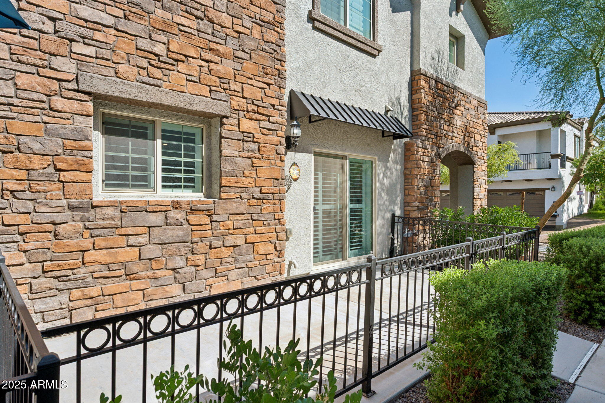 2772 S CATHERINE Drive, 102