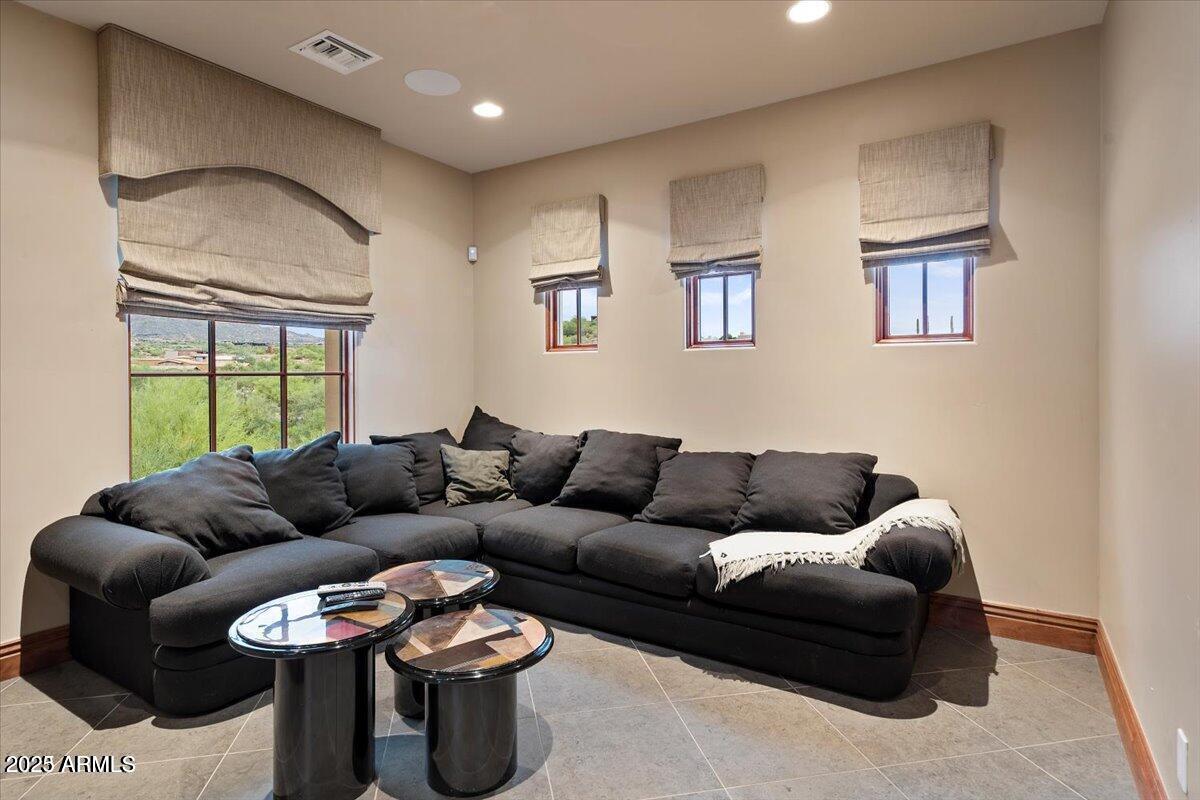 9514 E MADERA Drive