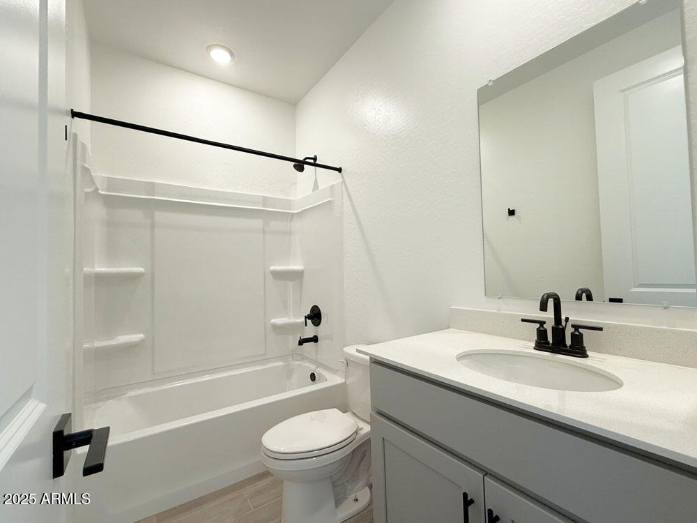 6466 E FIDDLENECK Way