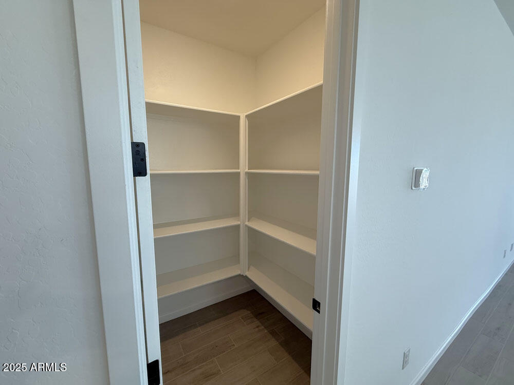 6466 E FIDDLENECK Way