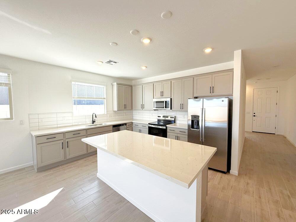 6466 E FIDDLENECK Way