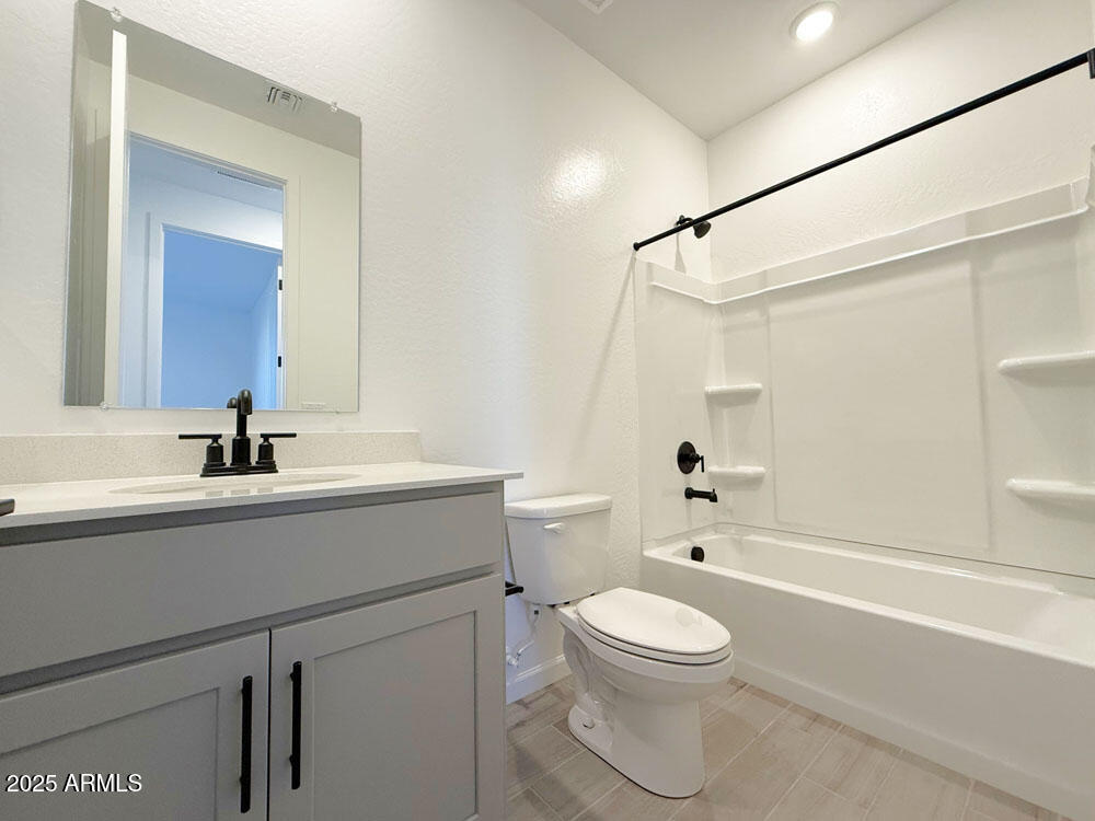 6466 E FIDDLENECK Way