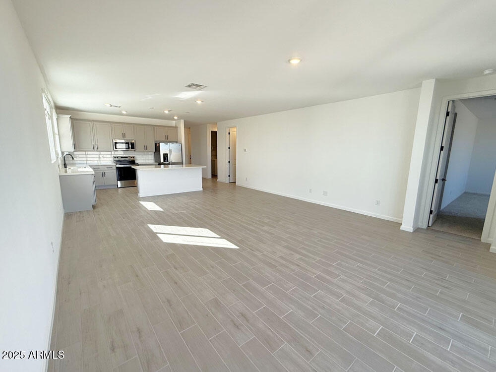 6466 E FIDDLENECK Way