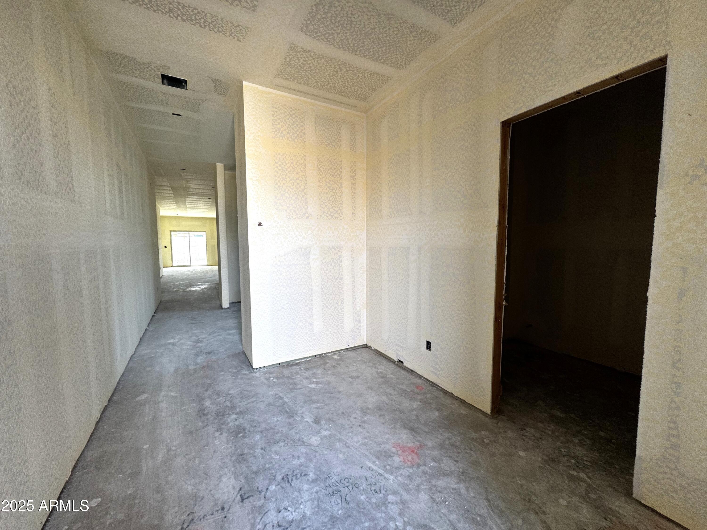 47677 W KENNER Drive