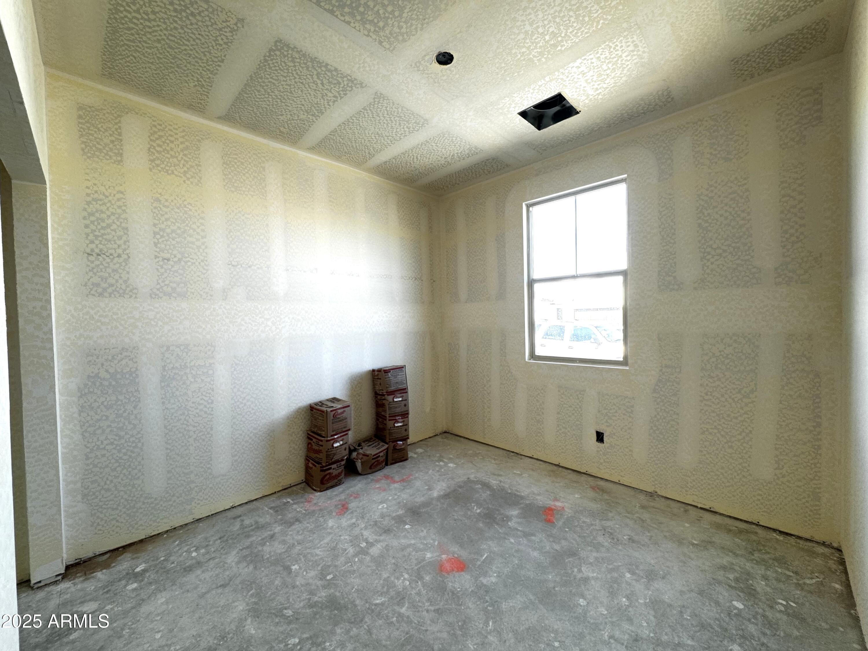 47677 W KENNER Drive