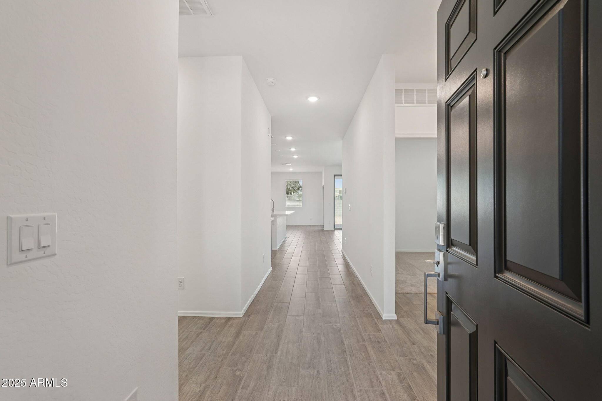 24152 W BOWKER Street