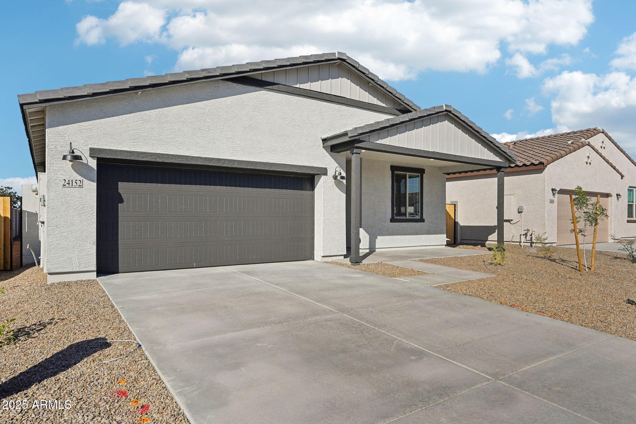 24152 W BOWKER Street