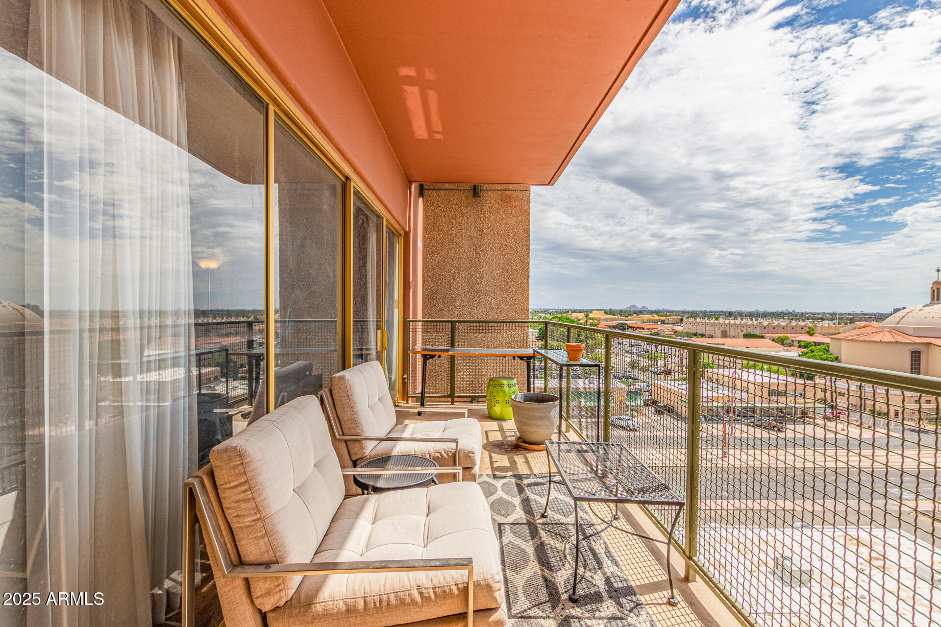 4750 N CENTRAL Avenue, 7B