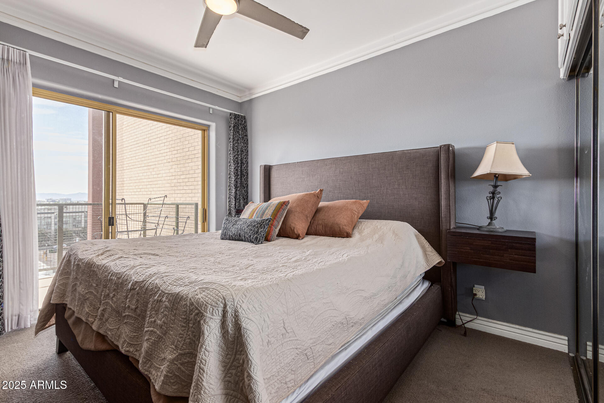 4750 N CENTRAL Avenue, 7B