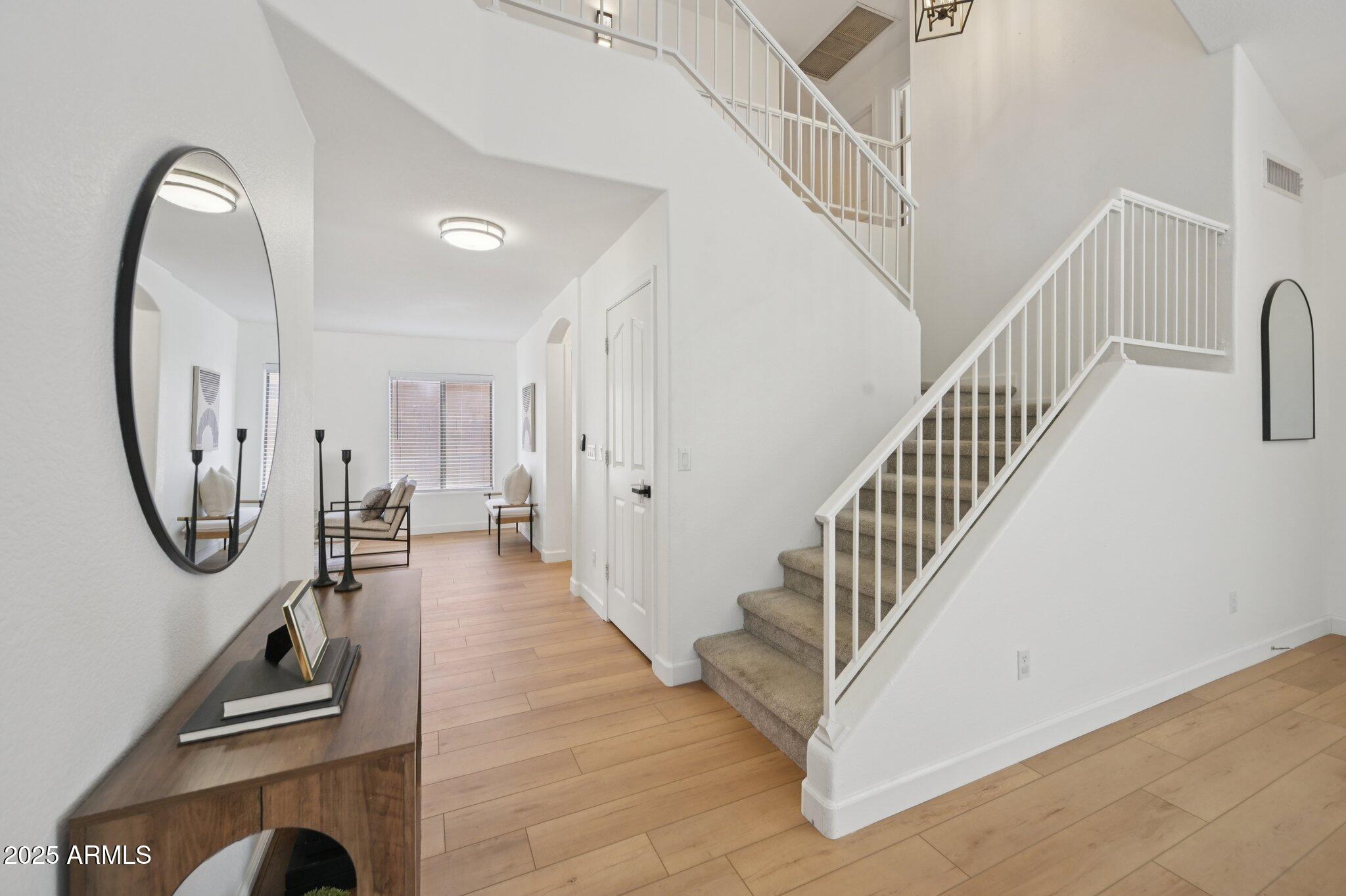 6616 W PRICKLY PEAR Trail