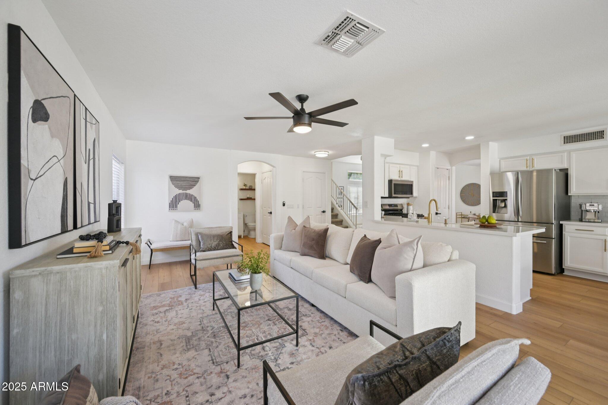 6616 W PRICKLY PEAR Trail