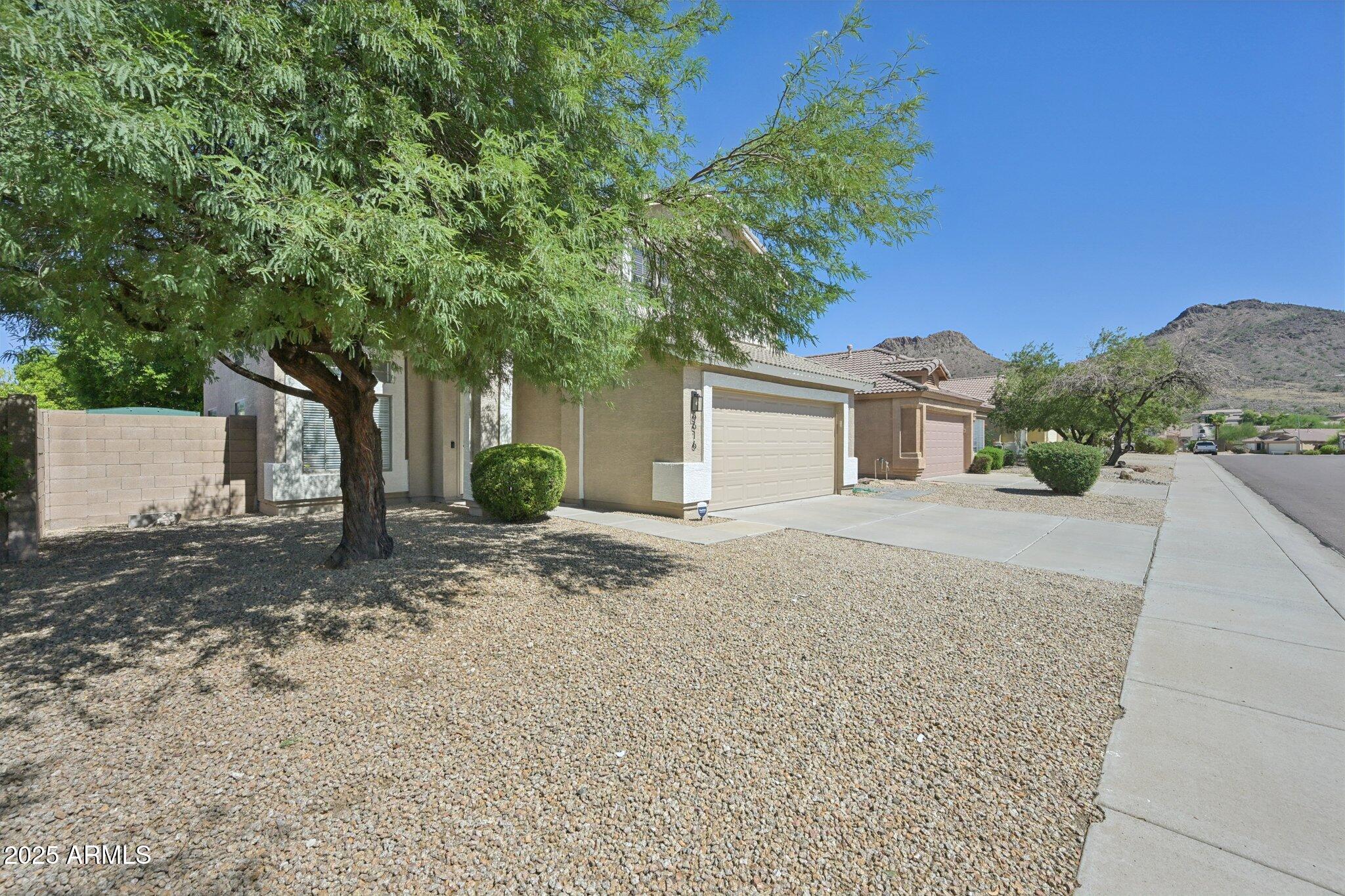 6616 W PRICKLY PEAR Trail