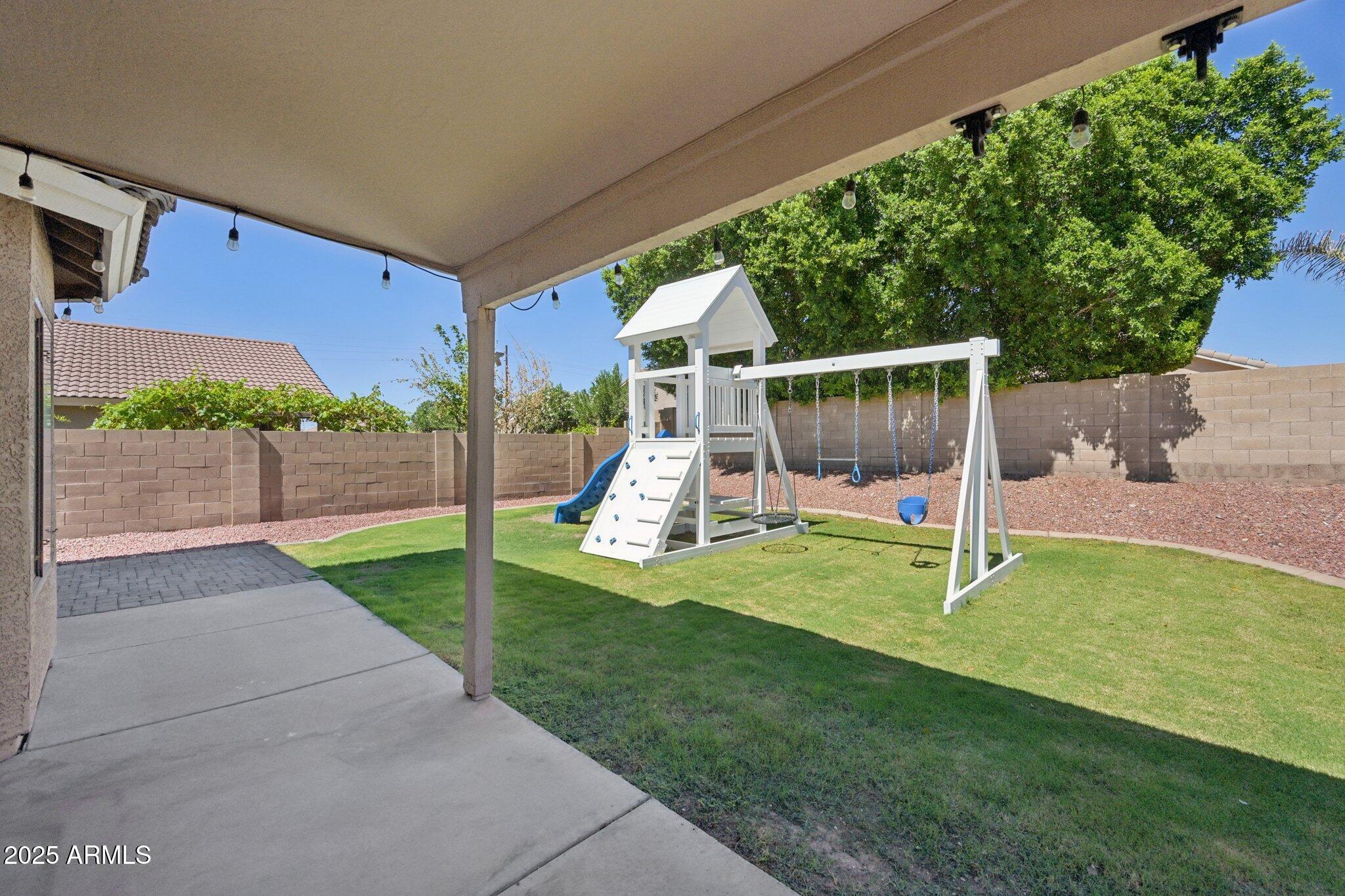 6616 W PRICKLY PEAR Trail