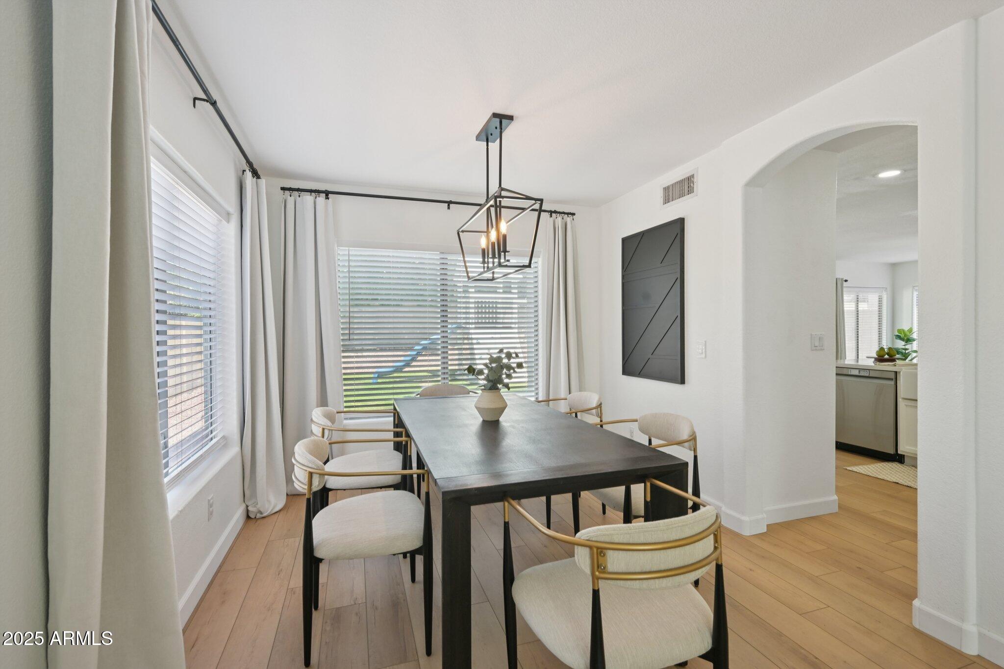 6616 W PRICKLY PEAR Trail