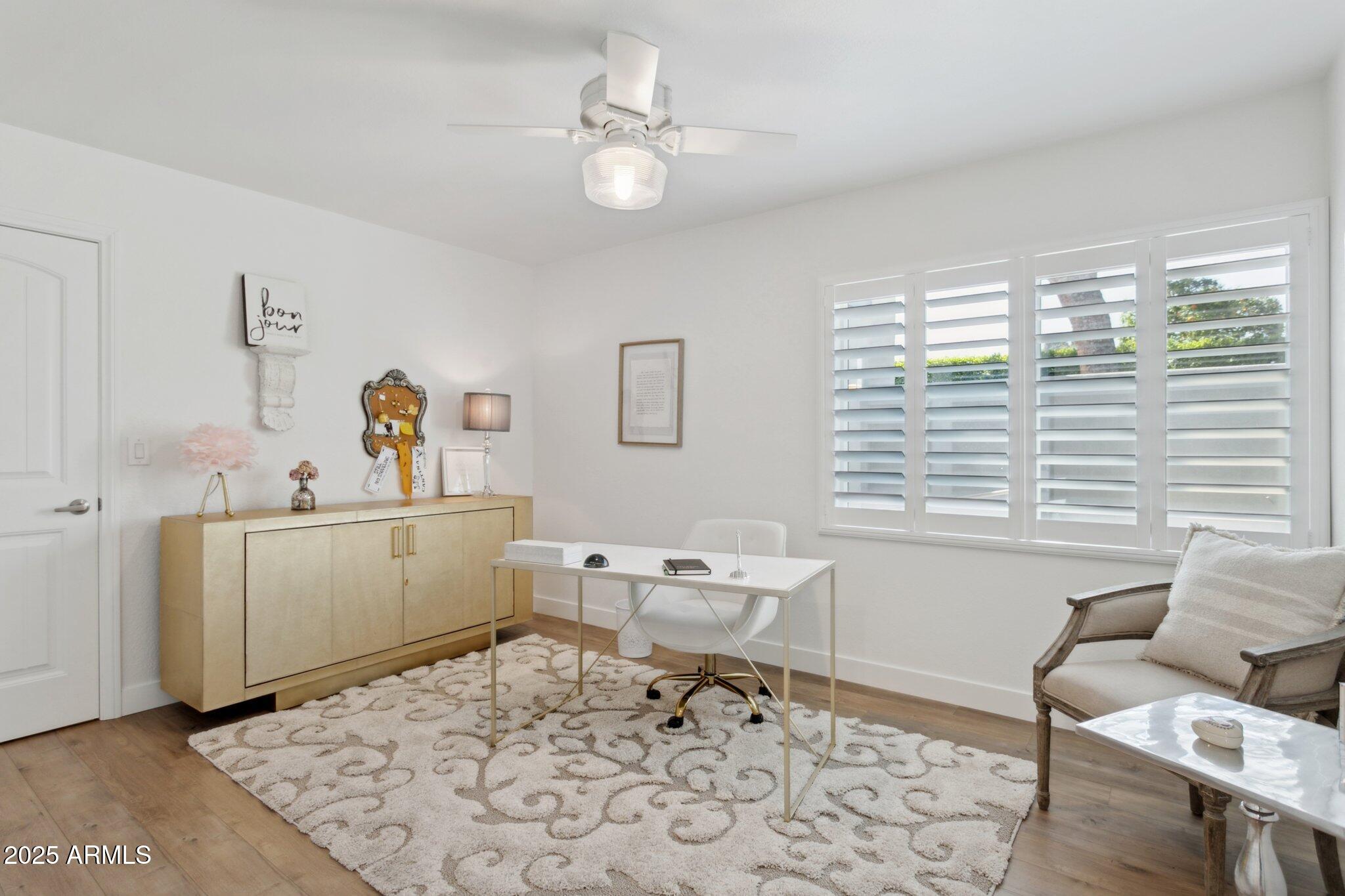 216 W Winged Foot Road