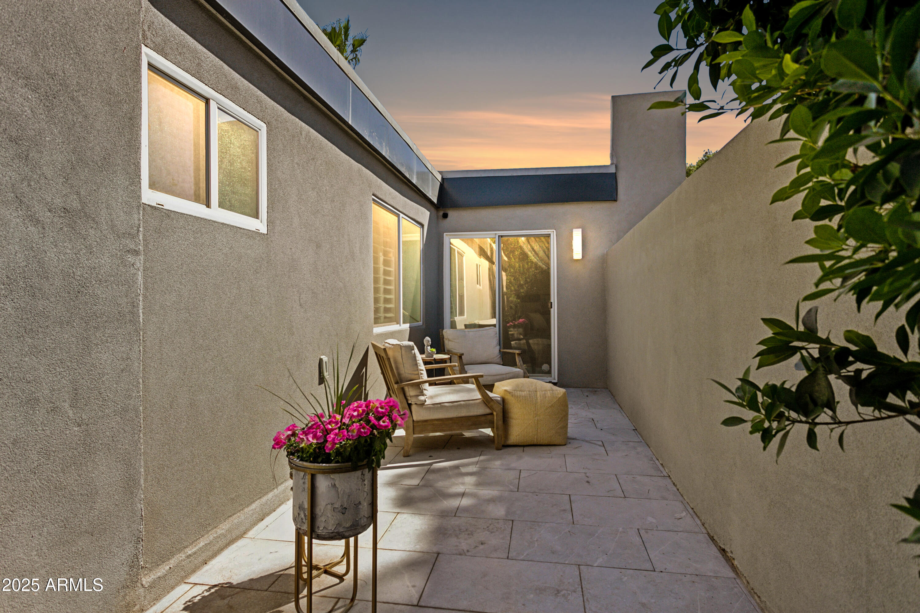 216 W Winged Foot Road