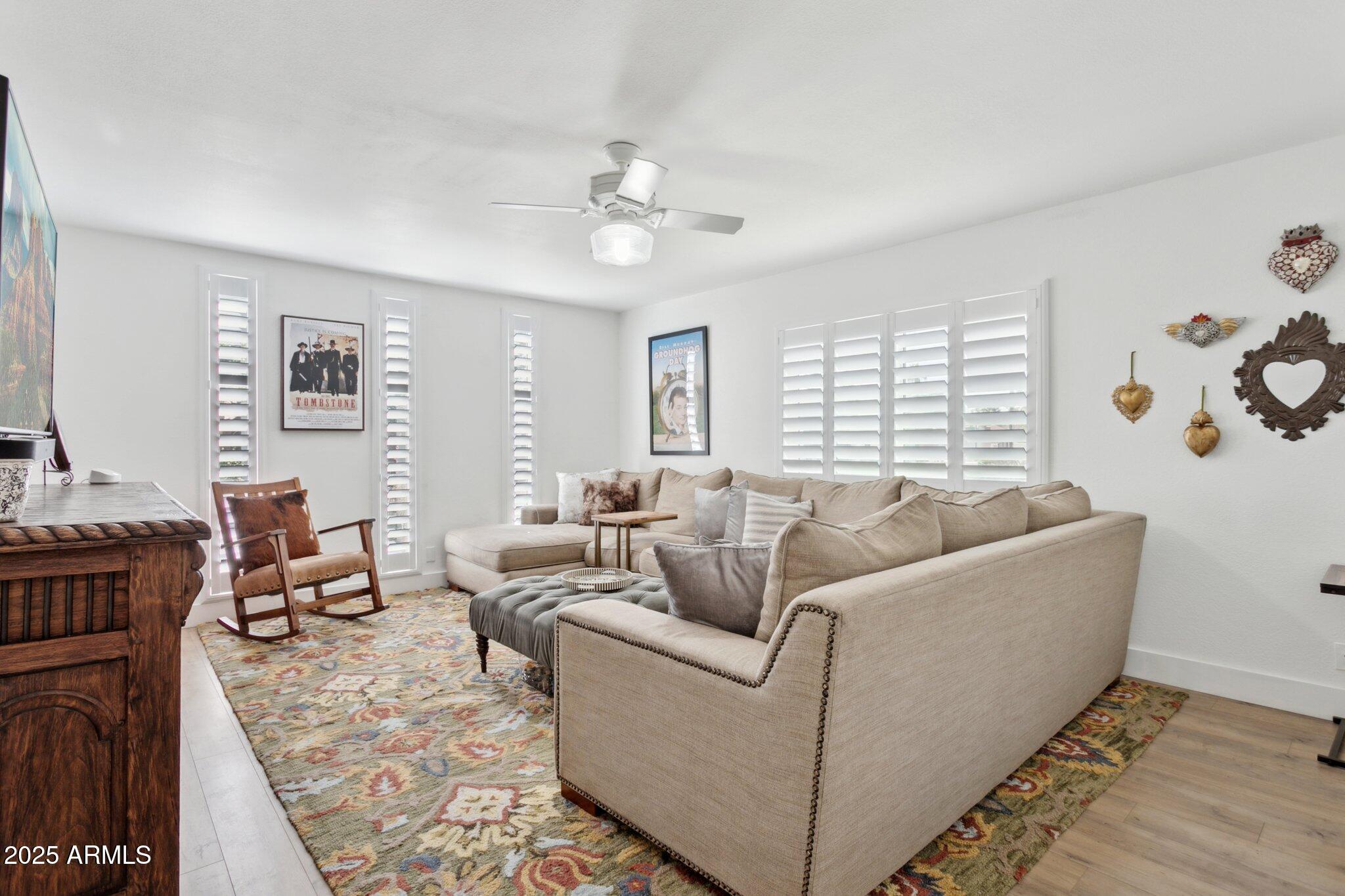 216 W Winged Foot Road