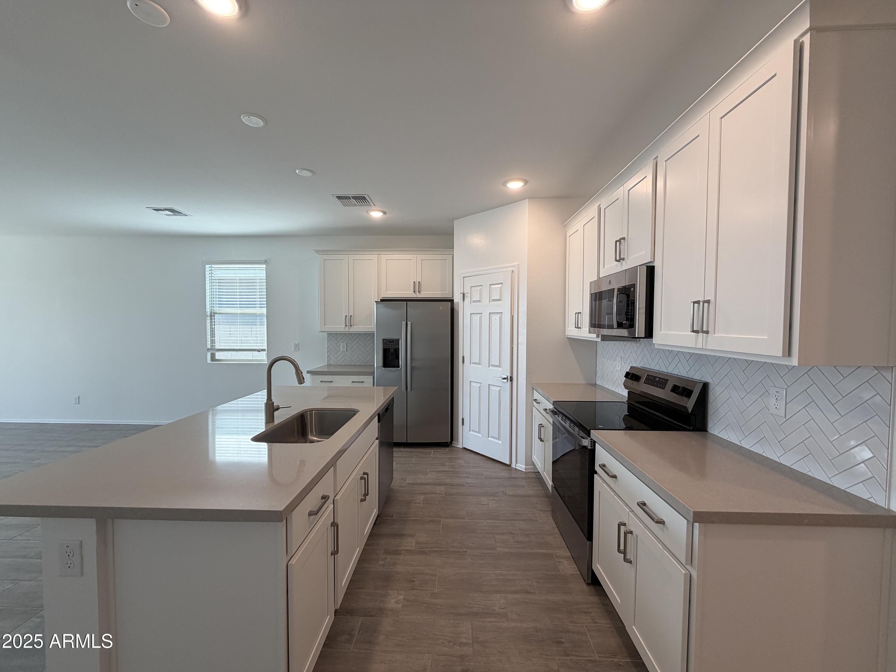 24161 W BOWKER Street