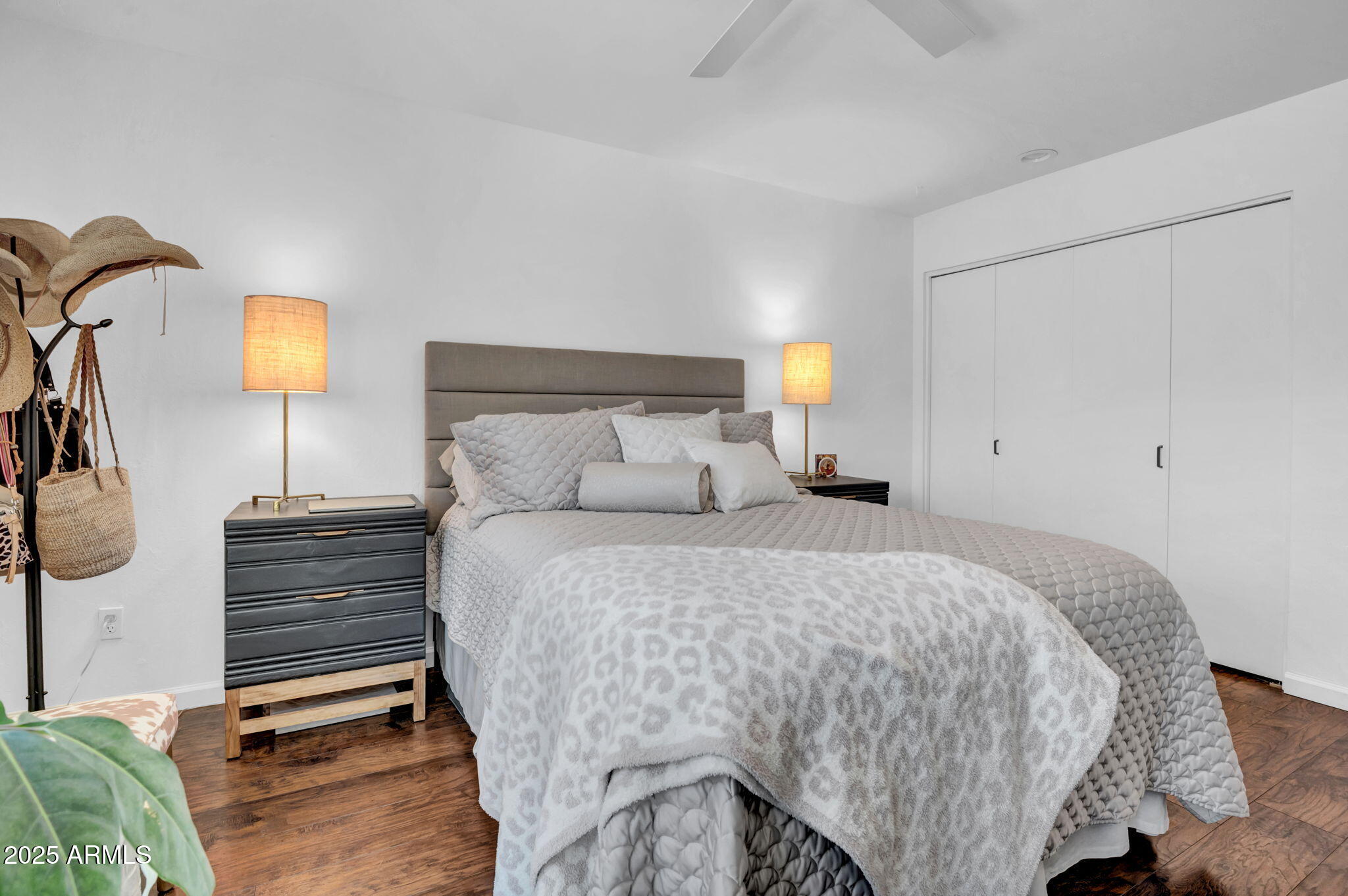 8510 N CENTRAL Avenue, 16