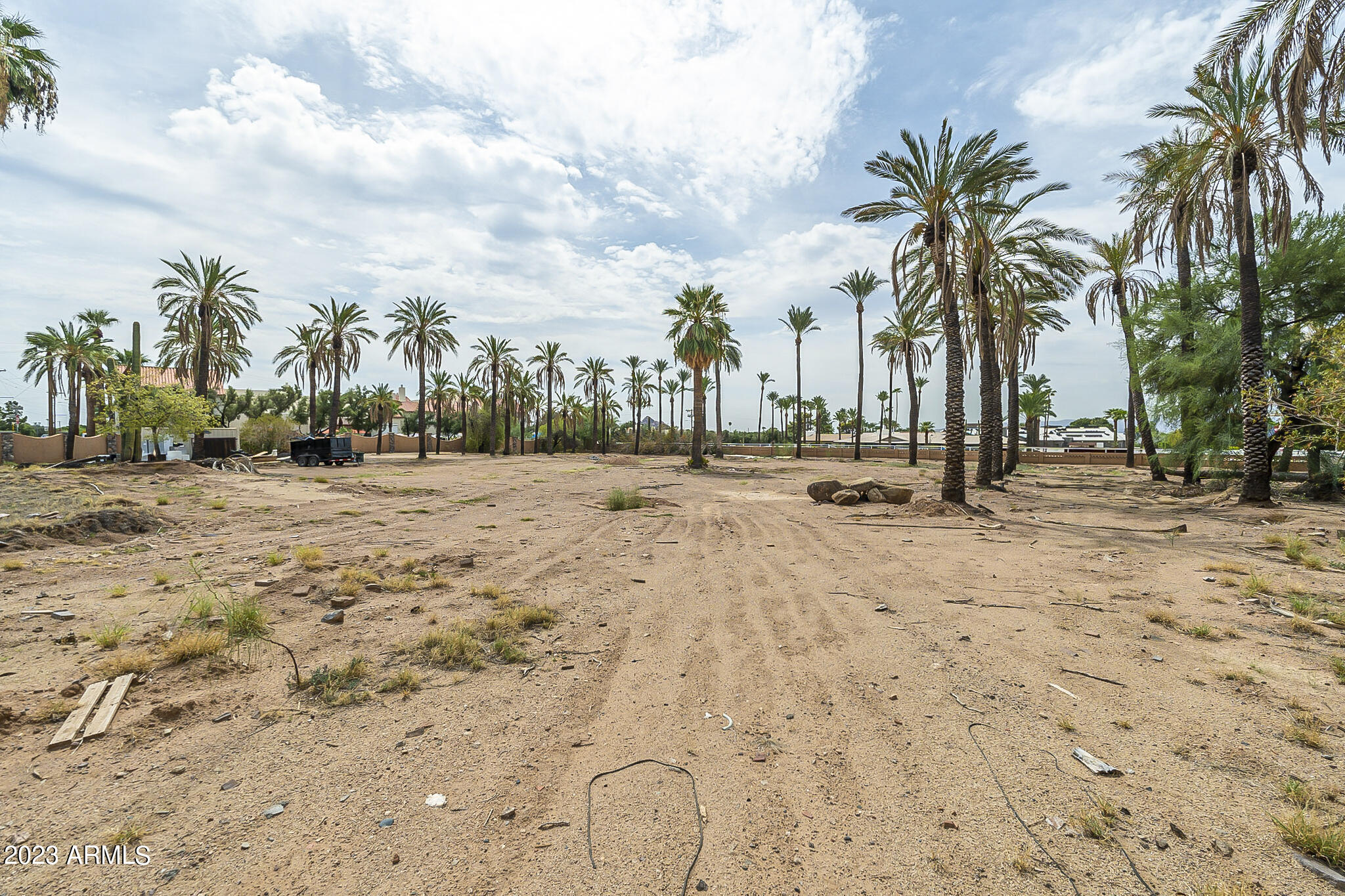 4550 N Rubicon Avenue, 1