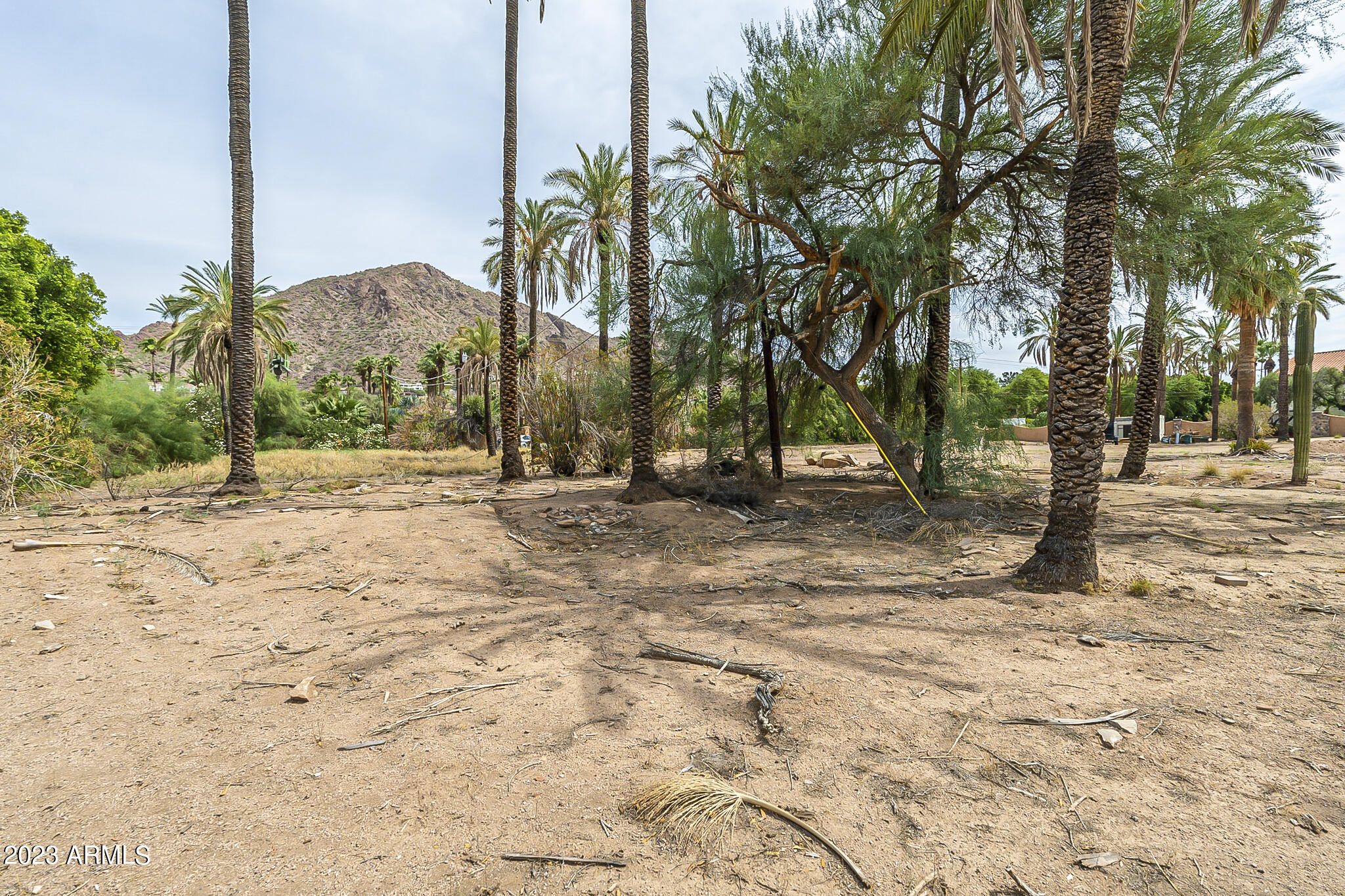 4550 N Rubicon Avenue, 1