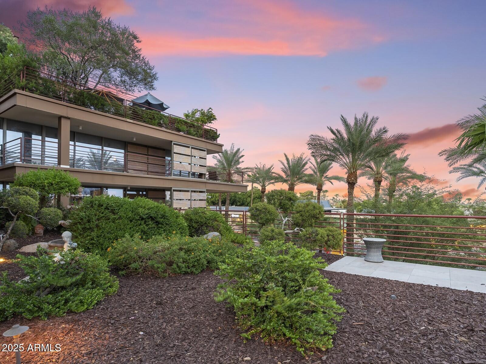 7157 E RANCHO VISTA Drive, 3006