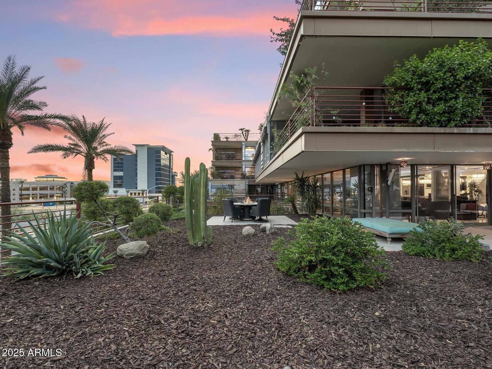 7157 E RANCHO VISTA Drive, 3006