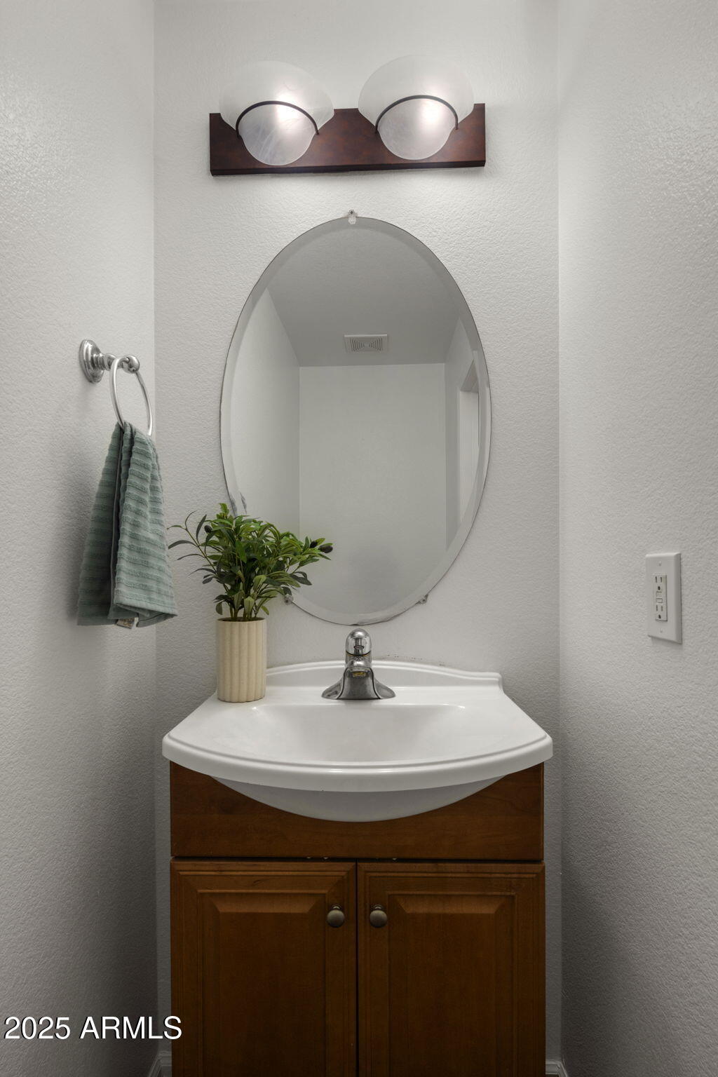 16008 W DURANGO Street